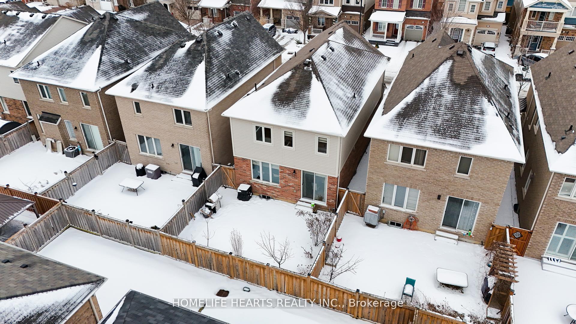 Photo 28 of 915 Penson Crescent, Milton, Coates — HOMEH