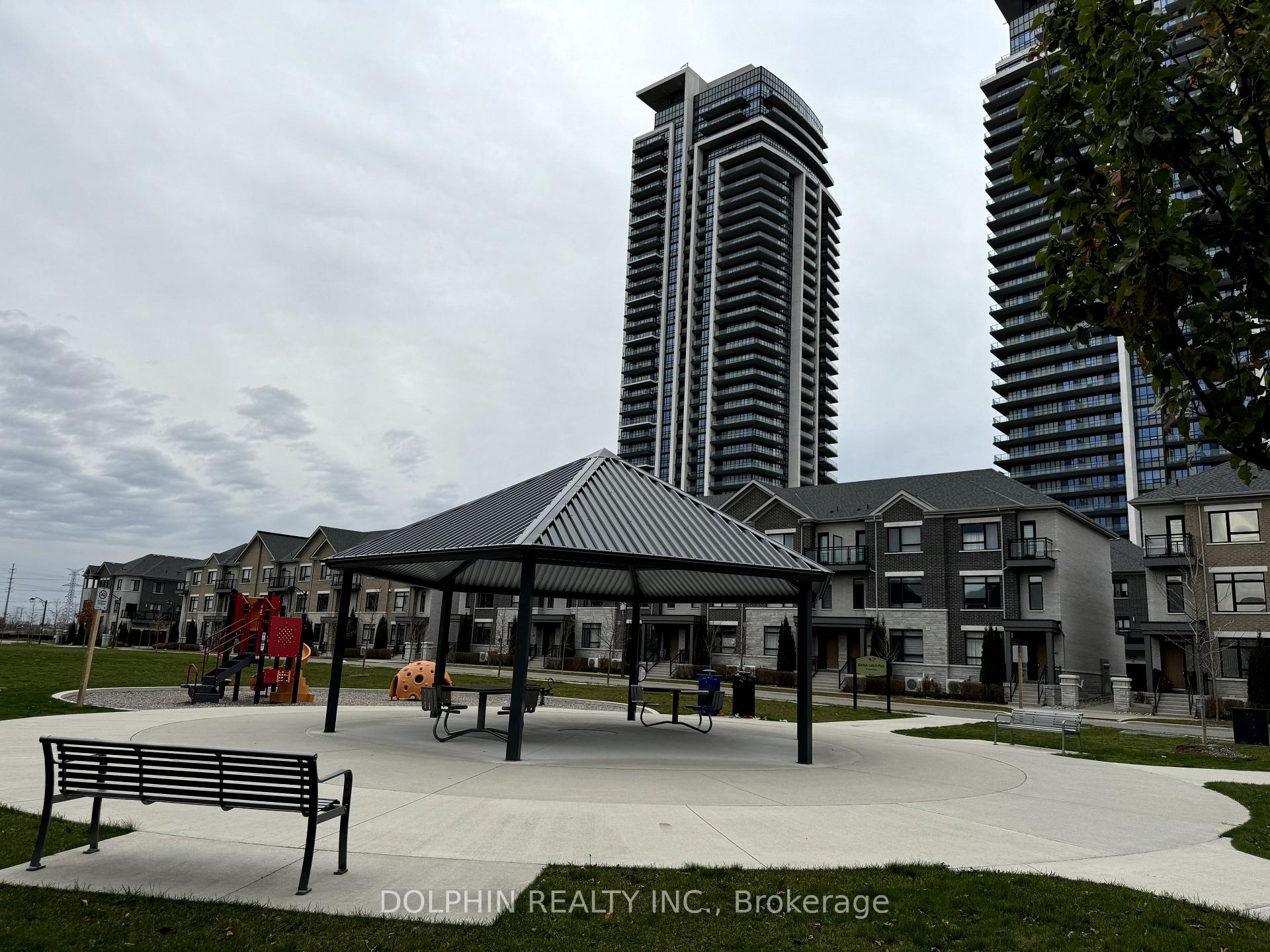 Photo 3 of 105 Feeney Lane, Markham, Commerce Valley — HOMEH