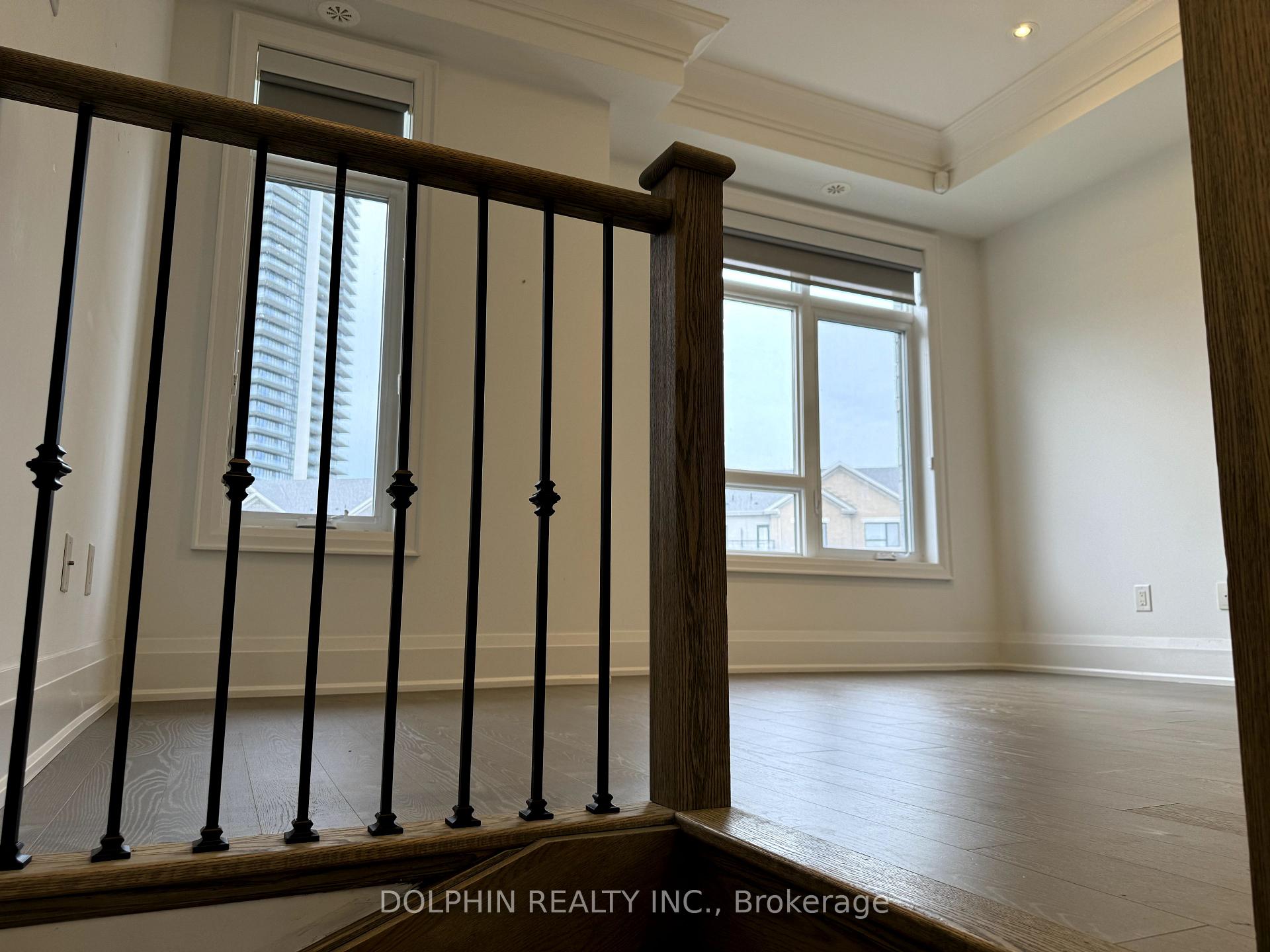 Photo 10 of 105 Feeney Lane, Markham, Commerce Valley — HOMEH