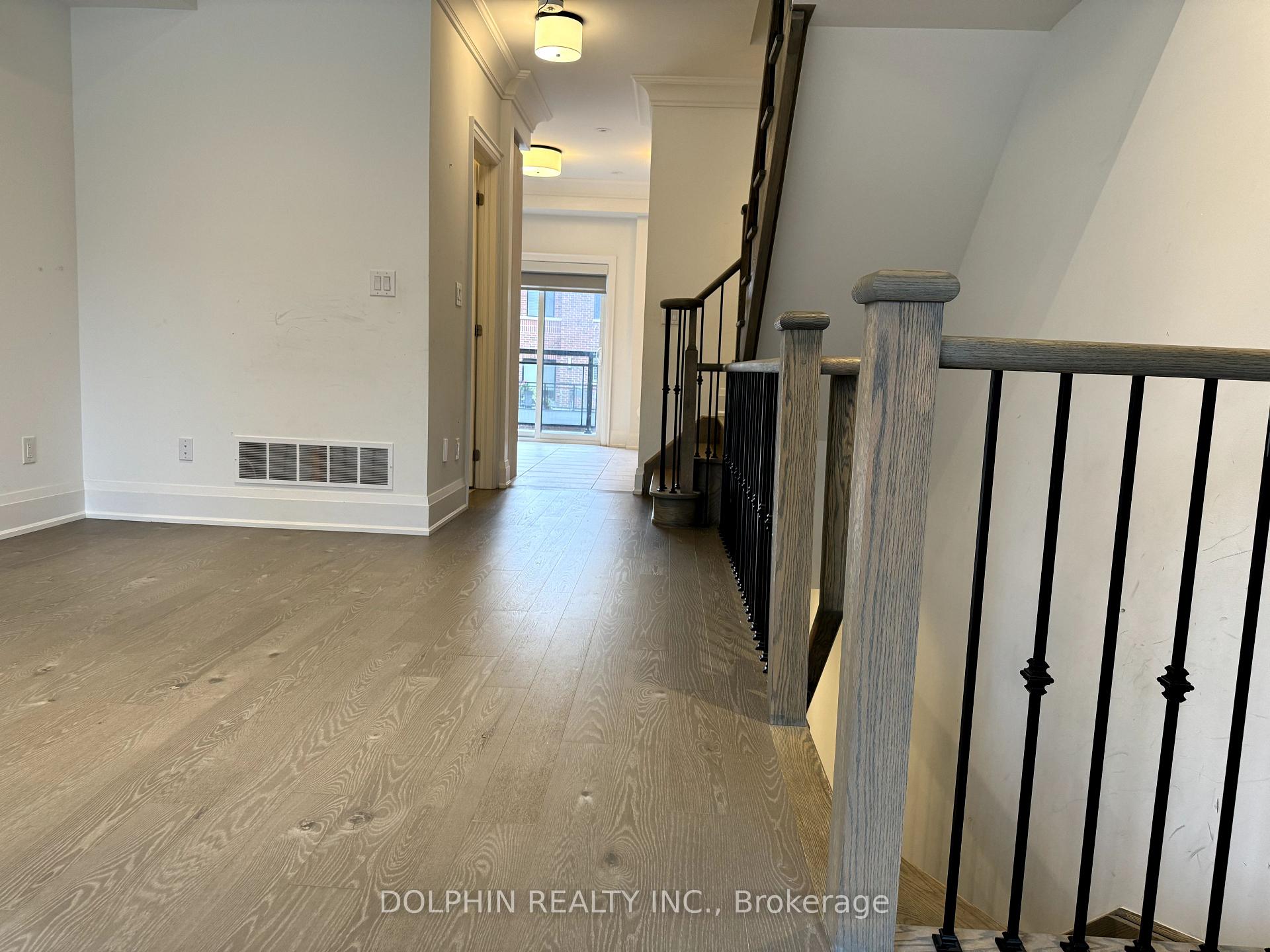 Photo 12 of 105 Feeney Lane, Markham, Commerce Valley — HOMEH