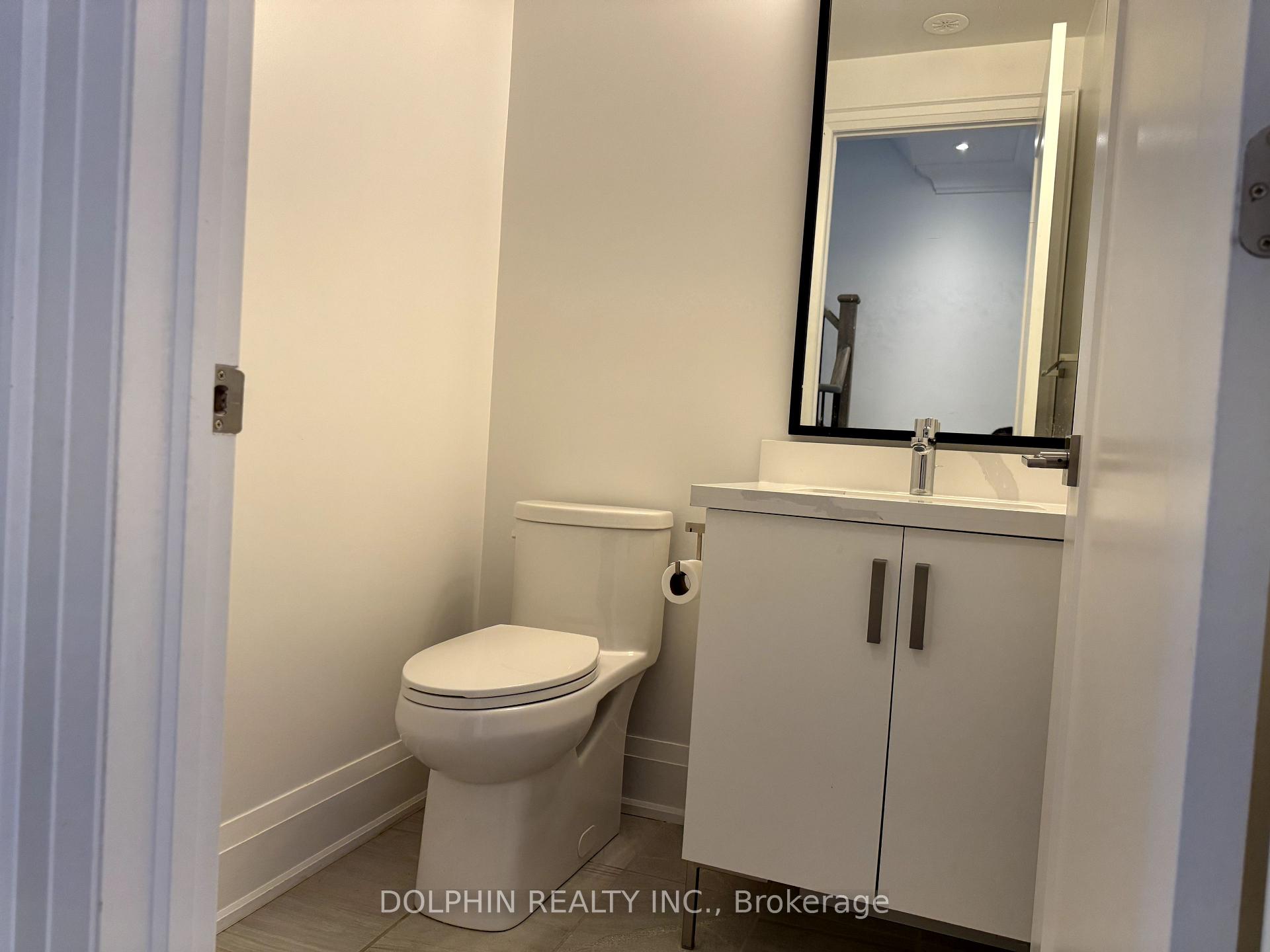 Photo 14 of 105 Feeney Lane, Markham, Commerce Valley — HOMEH
