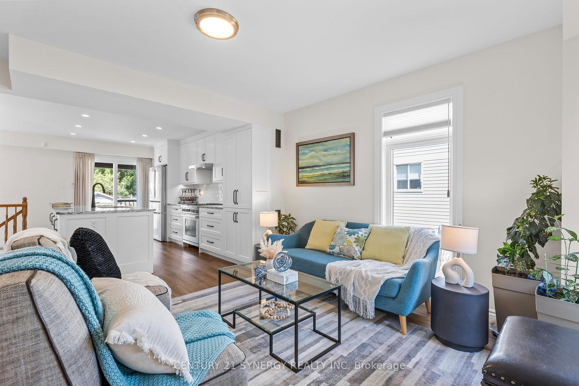 Photo 8 of 1525 Senateurs Way, Ottawa, Fallingbrook/Pineridge — HOMEH