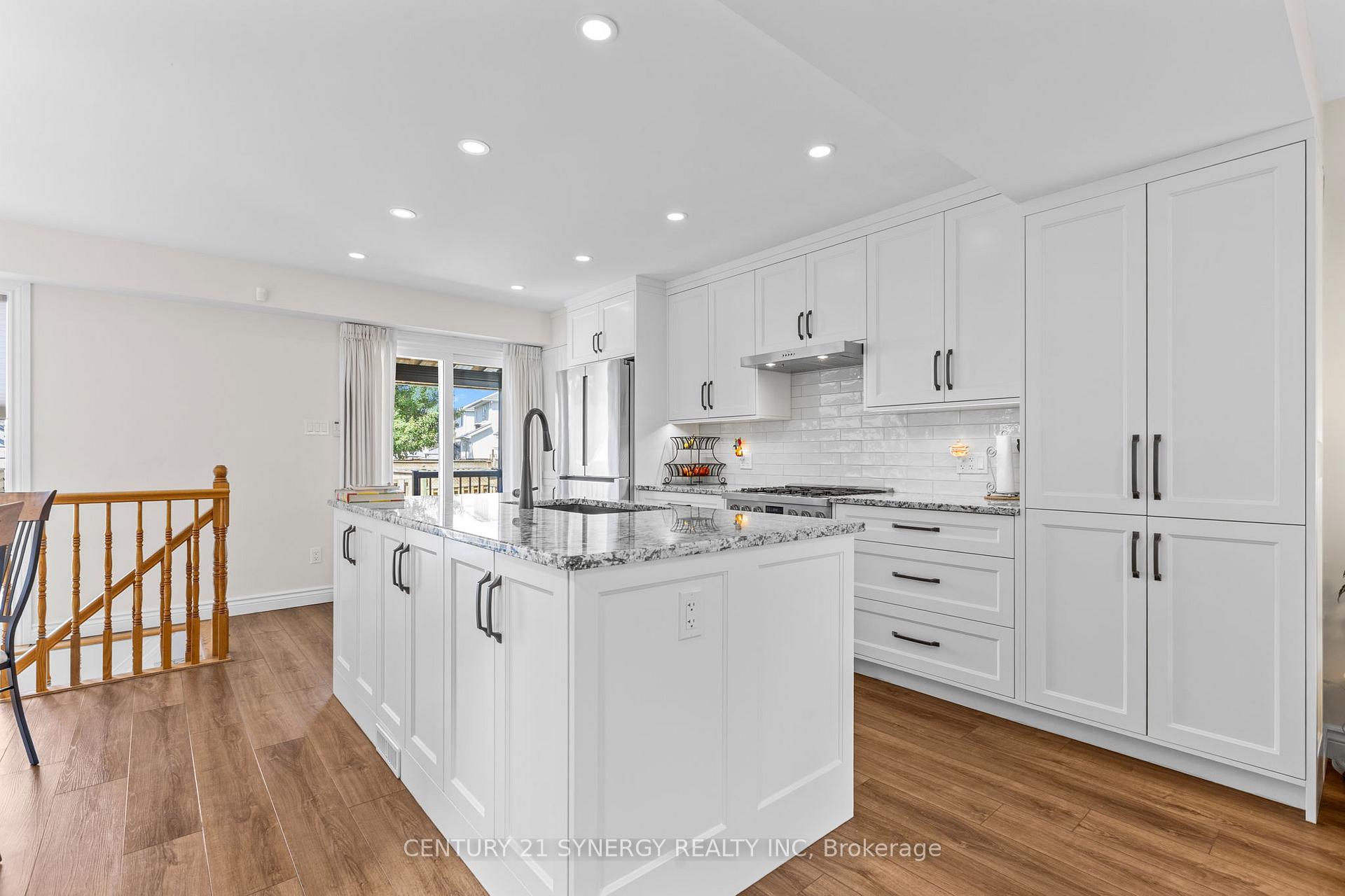 Photo 10 of 1525 Senateurs Way, Ottawa, Fallingbrook/Pineridge — HOMEH