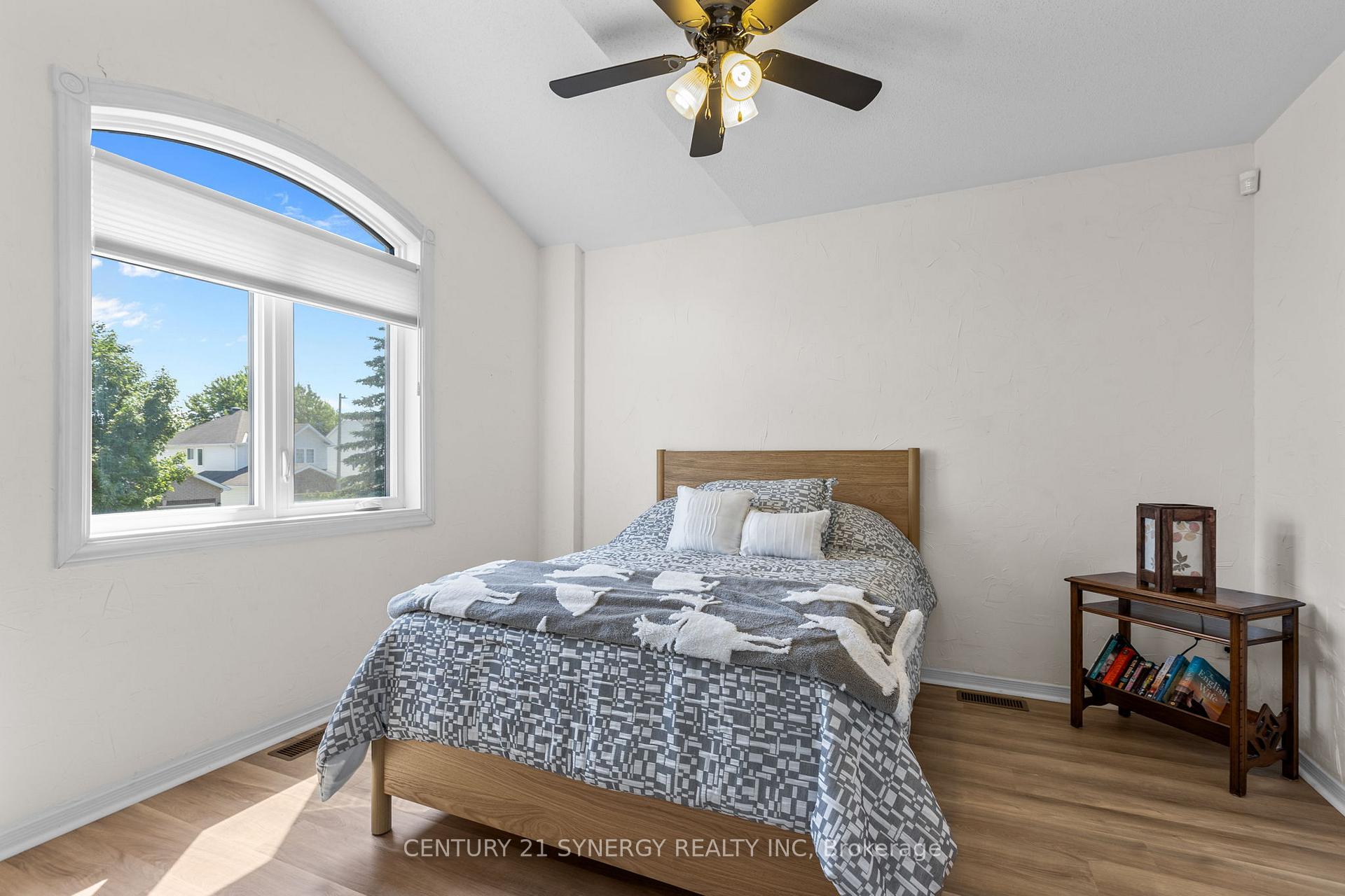 Photo 27 of 1525 Senateurs Way, Ottawa, Fallingbrook/Pineridge — HOMEH