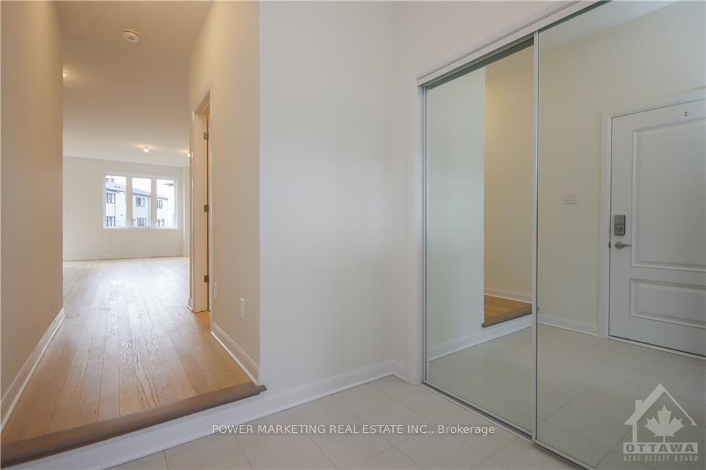 Photo 4 of 734 Sebastian Street, Ottawa, Avalon East — HOMEH