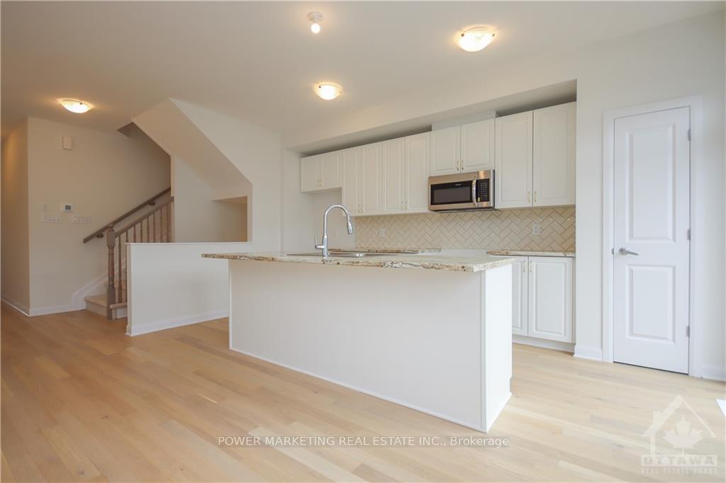Photo 10 of 734 Sebastian Street, Ottawa, Avalon East — HOMEH