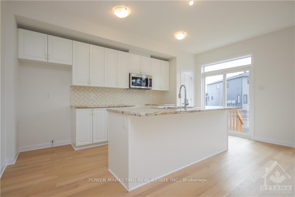 Photo 11 of 734 Sebastian Street, Ottawa, Avalon East — HOMEH