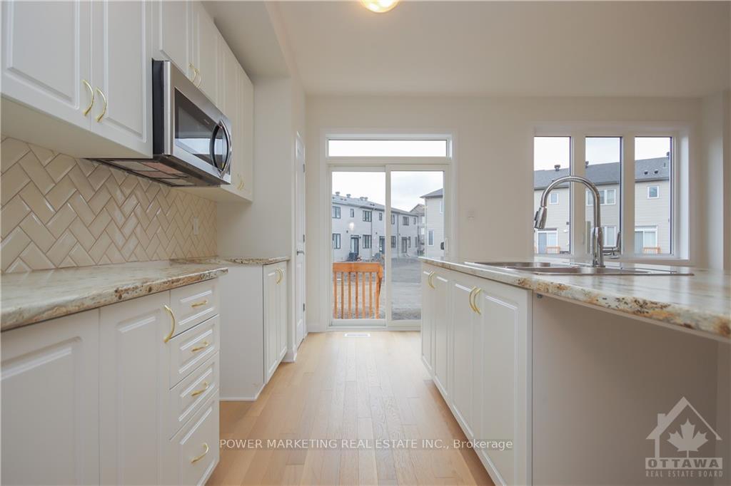 Photo 13 of 734 Sebastian Street, Ottawa, Avalon East — HOMEH