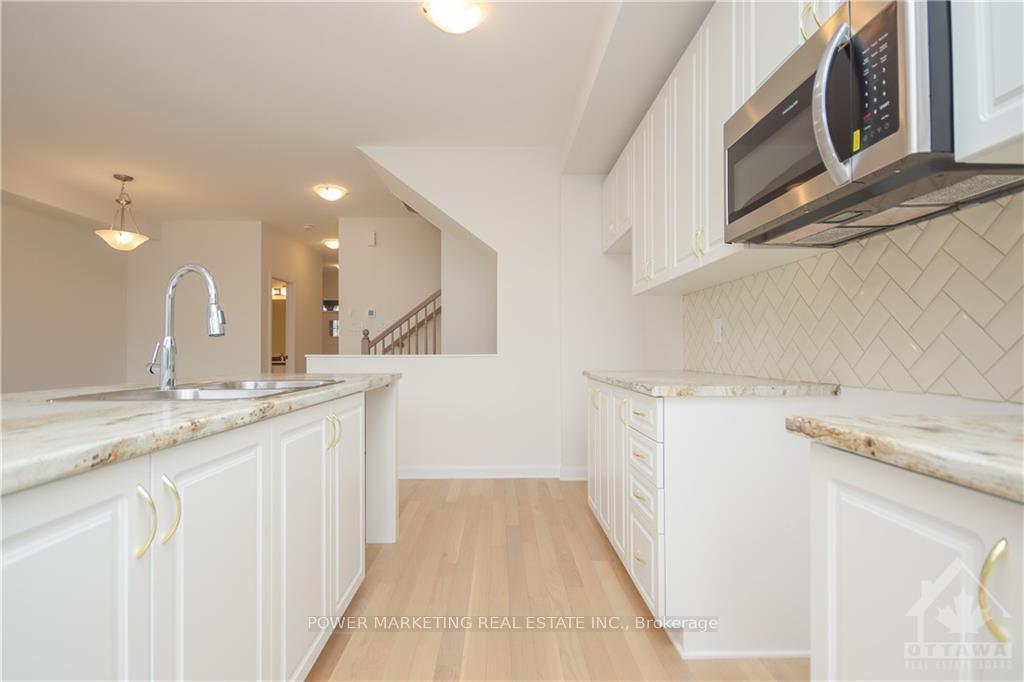 Photo 14 of 734 Sebastian Street, Ottawa, Avalon East — HOMEH