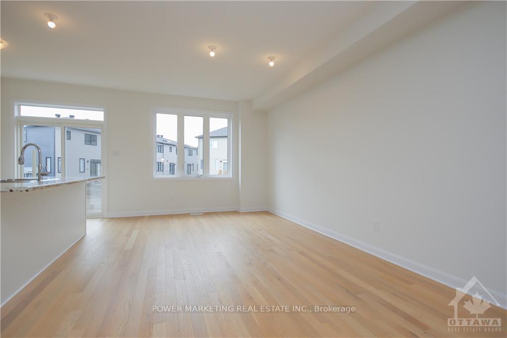 Photo 16 of 734 Sebastian Street, Ottawa, Avalon East — HOMEH