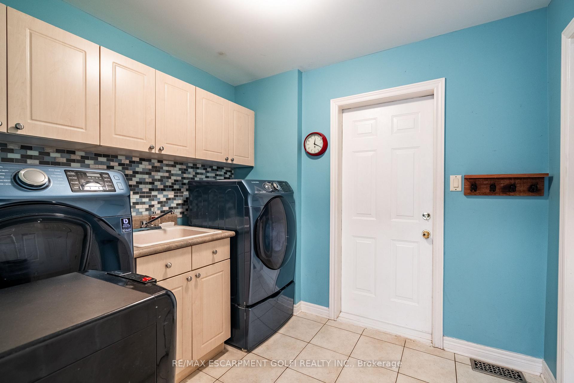 Photo 10 of 62 Rolling Meadows Boulevard, Pelham, Fonthill — HOMEH