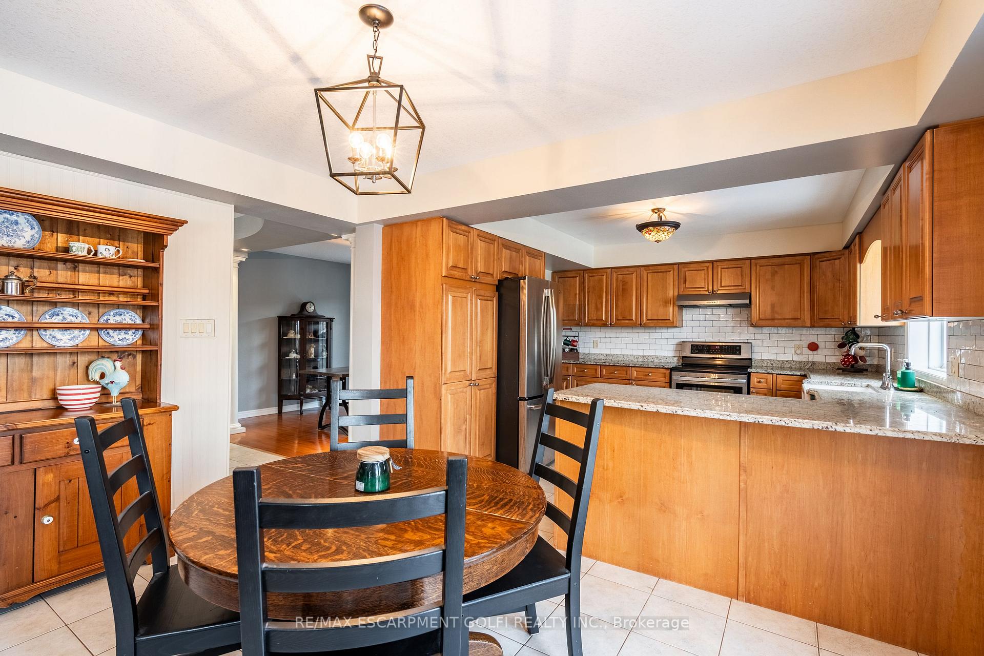 Photo 18 of 62 Rolling Meadows Boulevard, Pelham, Fonthill — HOMEH