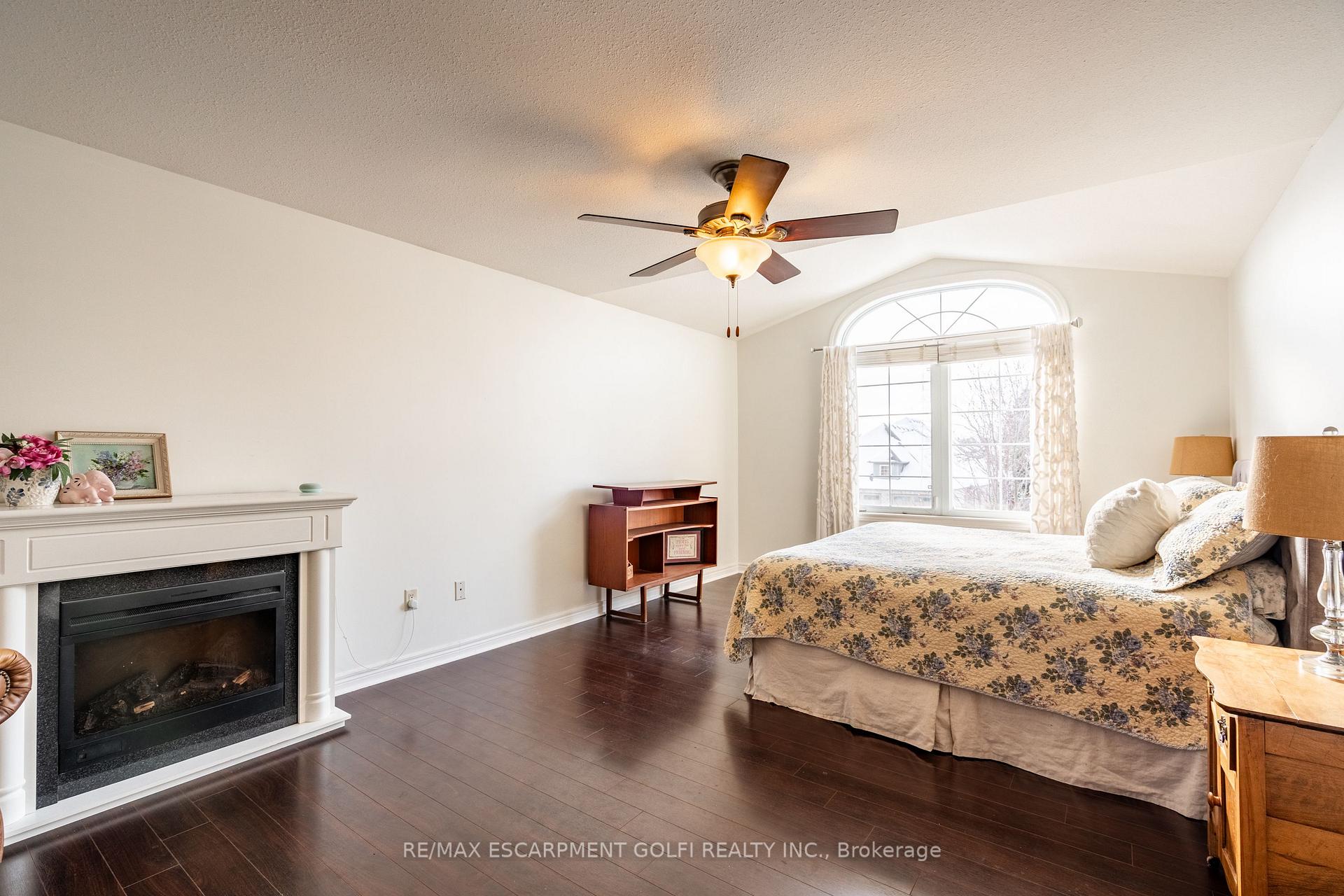 Photo 22 of 62 Rolling Meadows Boulevard, Pelham, Fonthill — HOMEH