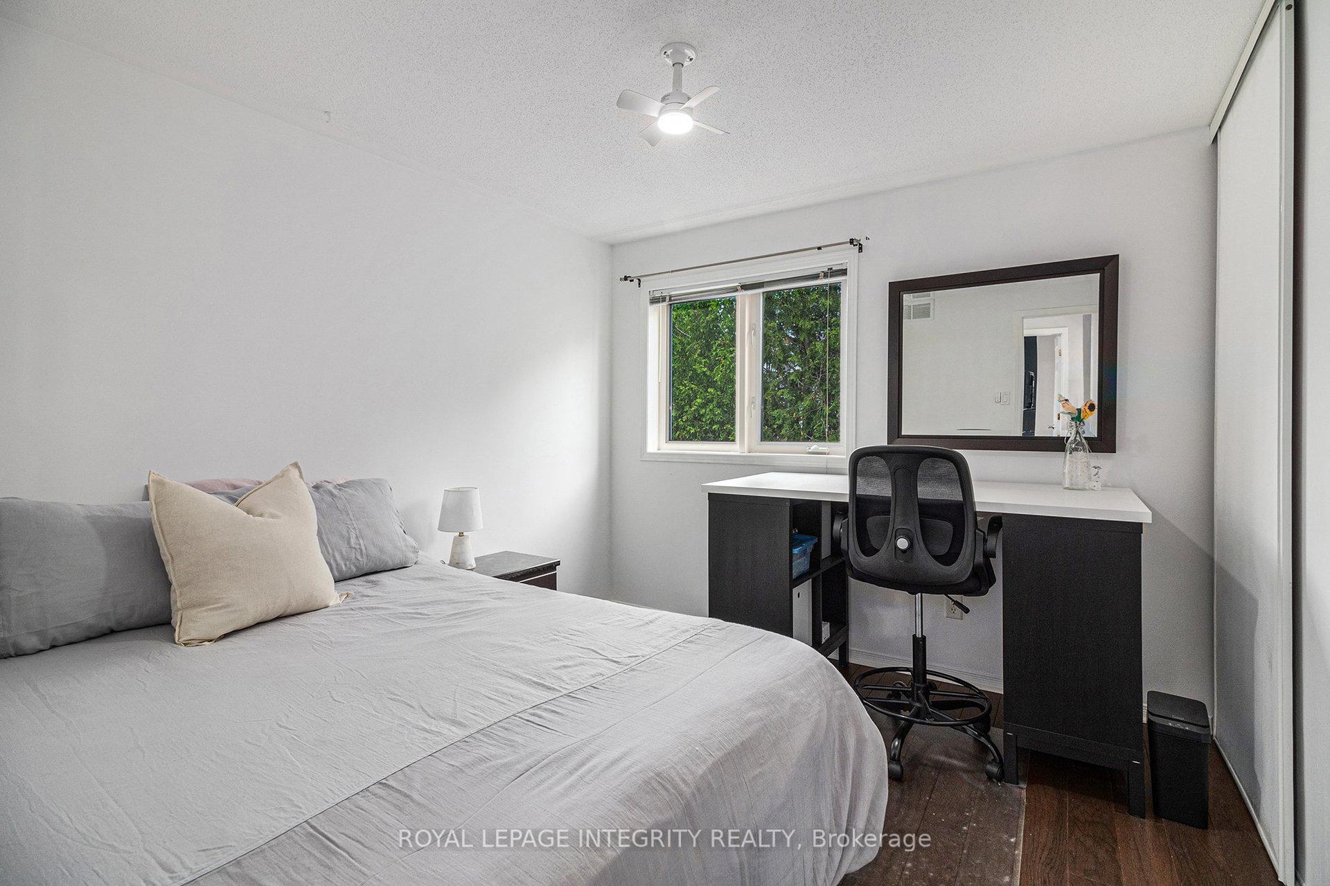 Photo 17 of 859 Como Crescent, Ottawa, Fallingbrook/Pineridge — HOMEH
