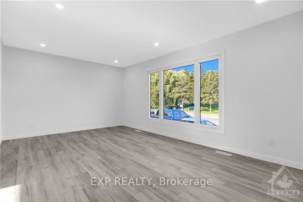 Photo 2 of Unit 2, 1508 Duford Drive, Ottawa, Bilberry Creek/Queenswood Heights — HOMEH