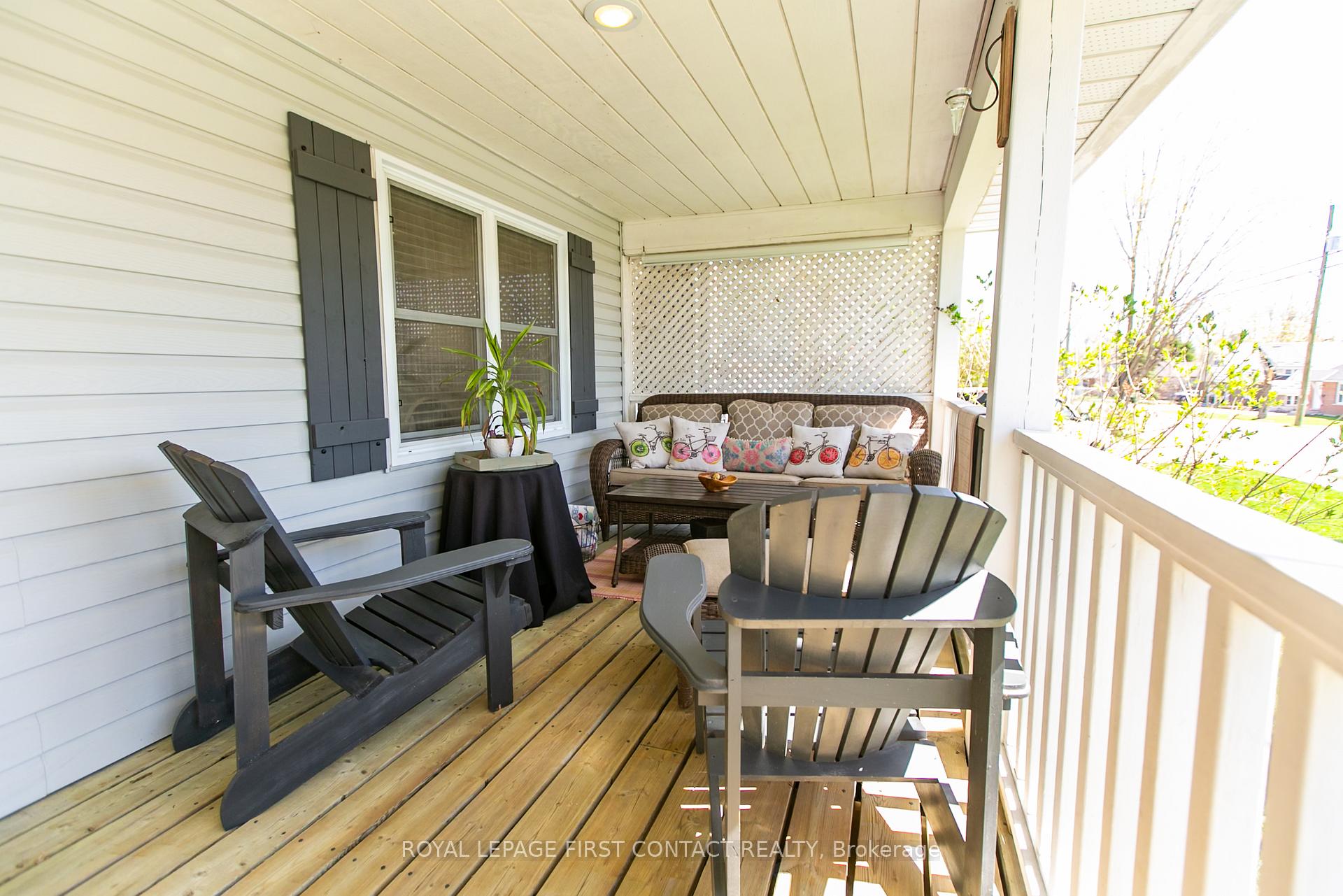 Photo 5 of 50 Calverley Street, Orillia — HOMEH