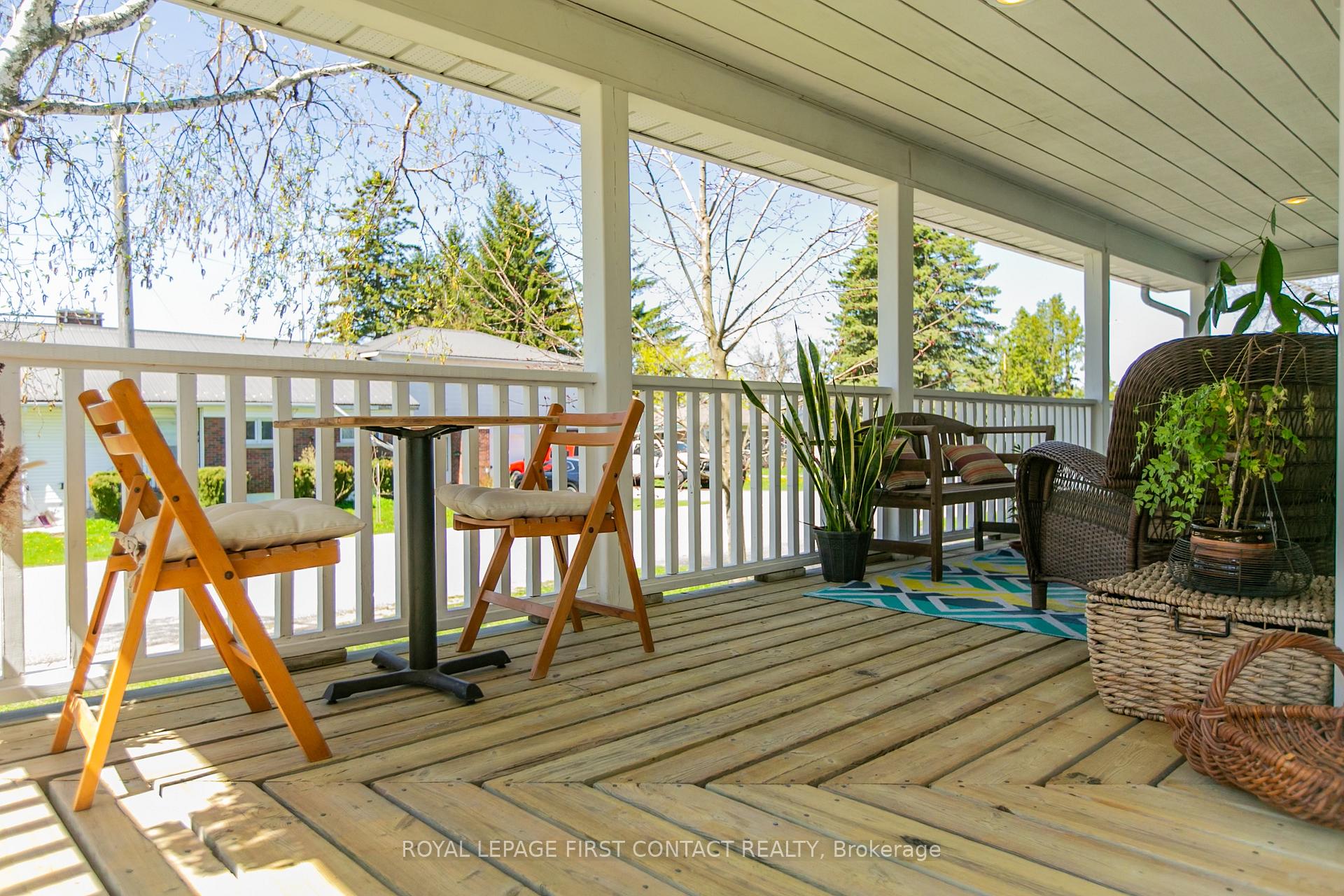 Photo 6 of 50 Calverley Street, Orillia — HOMEH