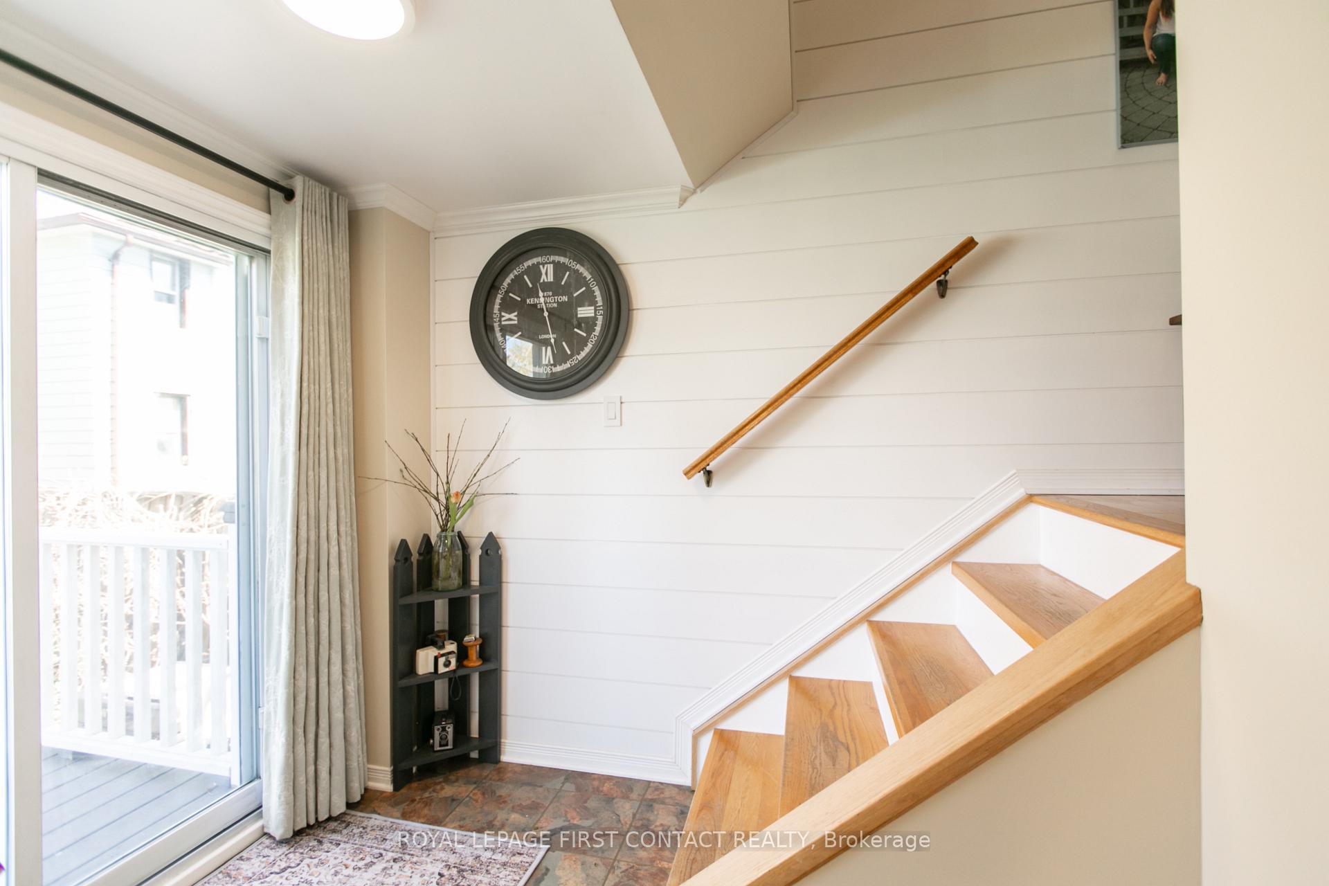 Photo 22 of 50 Calverley Street, Orillia — HOMEH