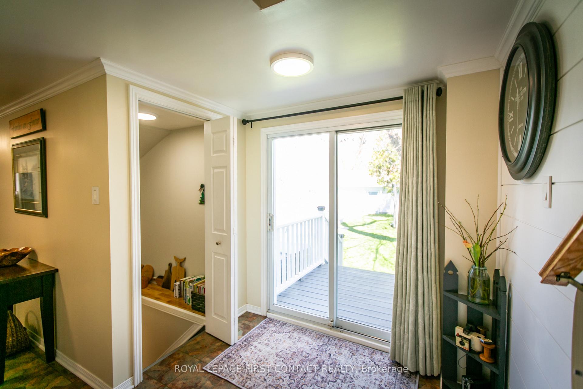 Photo 23 of 50 Calverley Street, Orillia — HOMEH