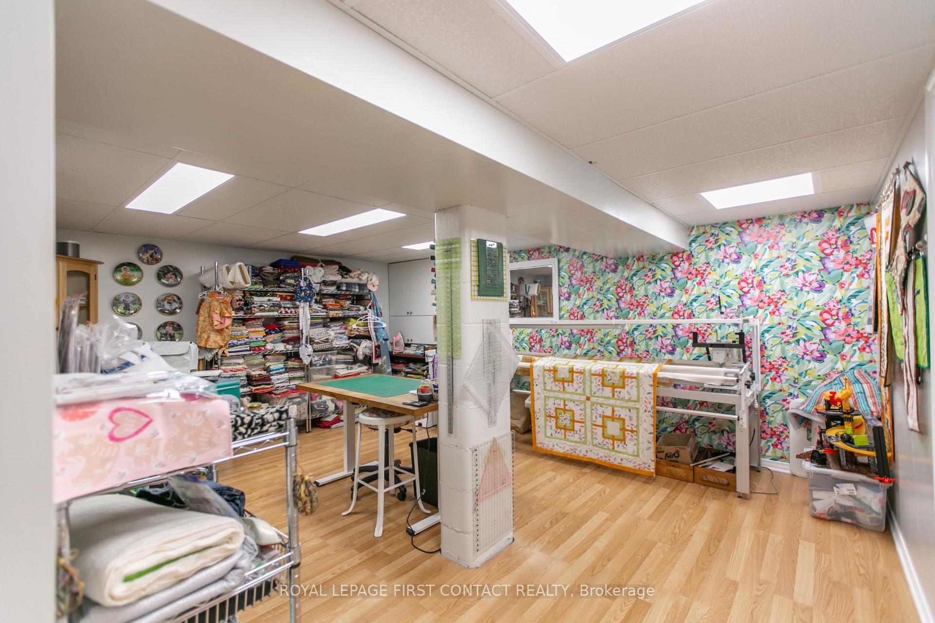 Photo 32 of 50 Calverley Street, Orillia — HOMEH