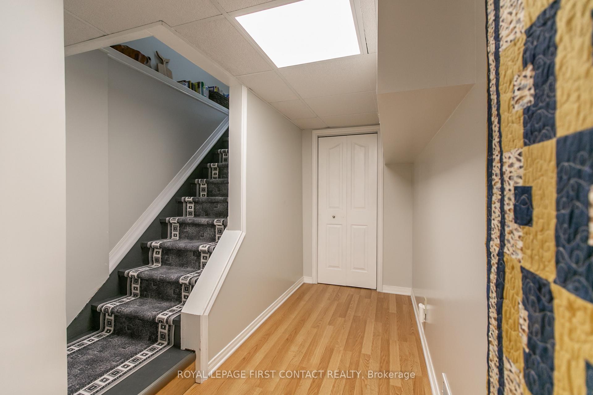 Photo 37 of 50 Calverley Street, Orillia — HOMEH