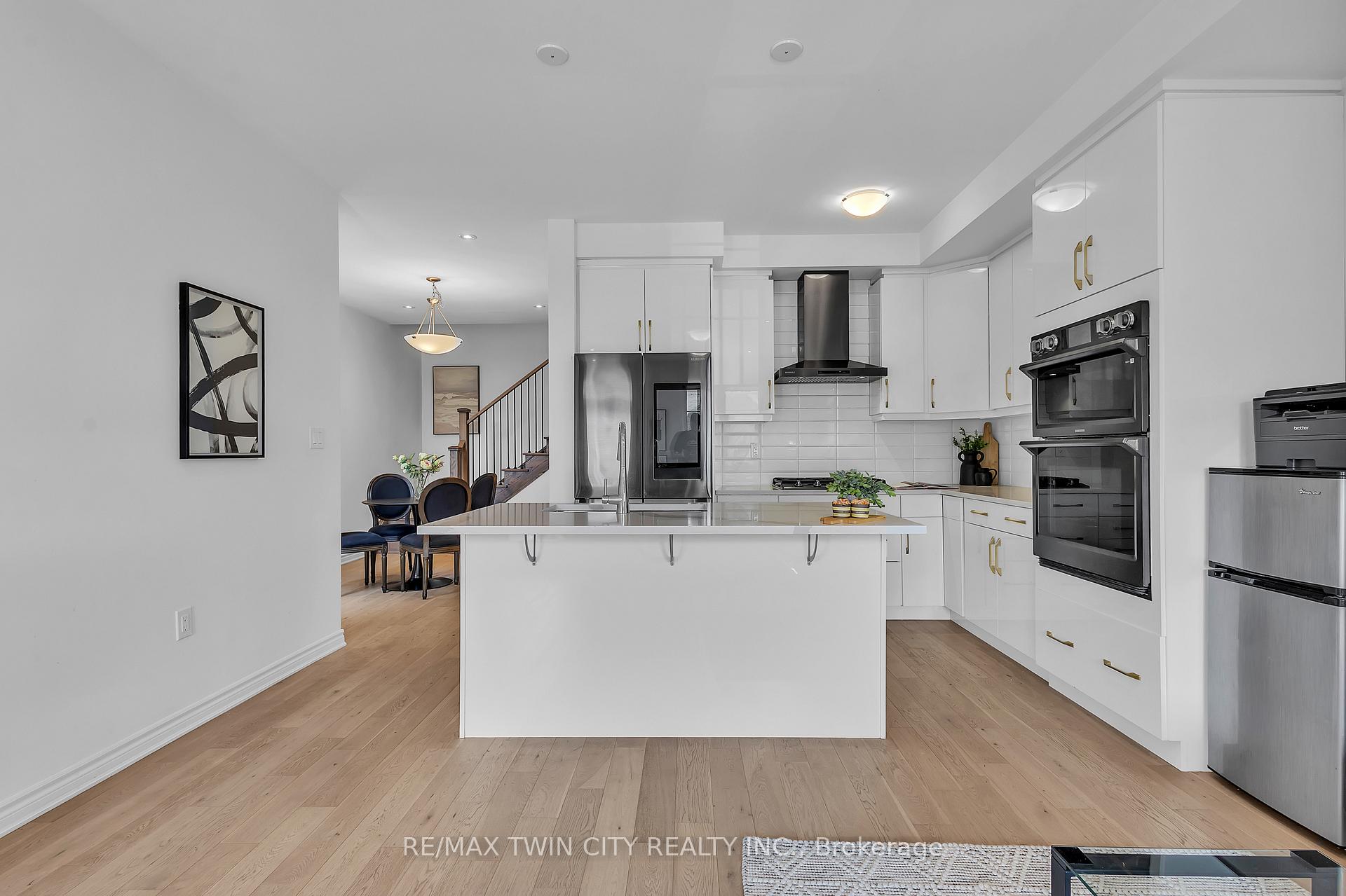 Photo 32 of 1567 Denison Place, Milton, Bowes — HOMEH