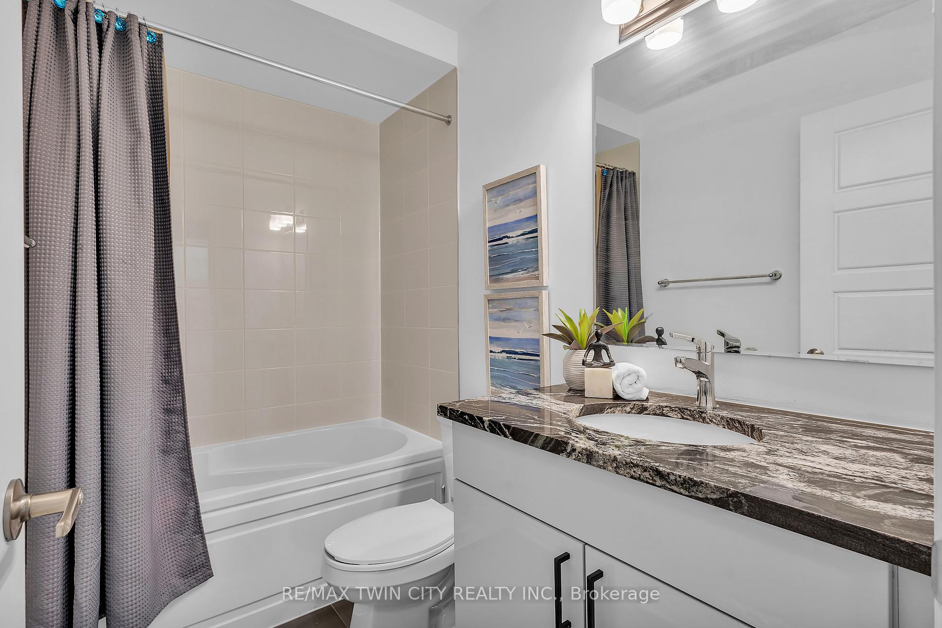 Photo 15 of 1567 Denison Place, Milton, Bowes — HOMEH
