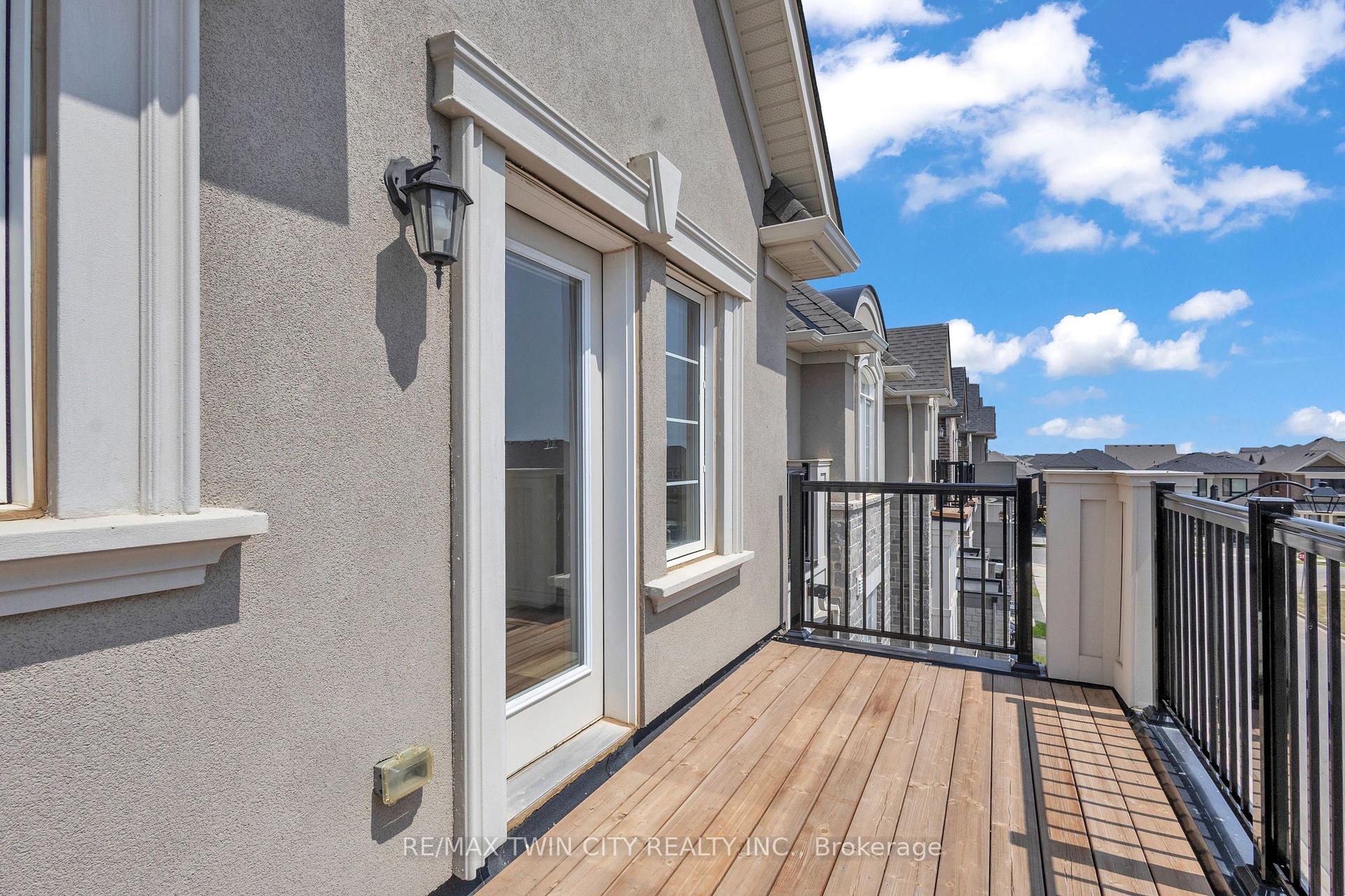 Photo 31 of 1567 Denison Place, Milton, Bowes — HOMEH