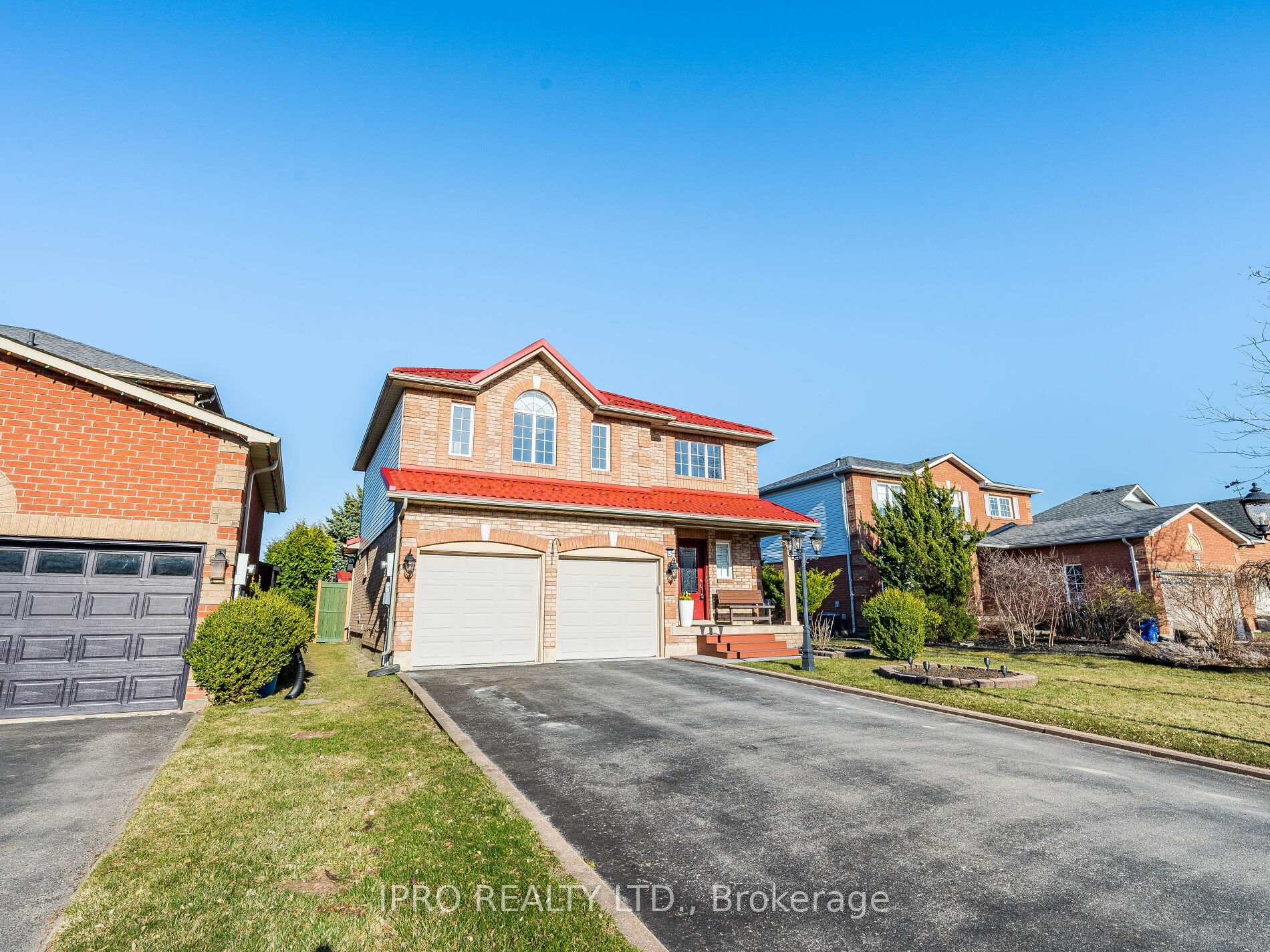 Photo 1 of 5 Reynolds Avenue, New Tecumseth, Beeton — HOMEH