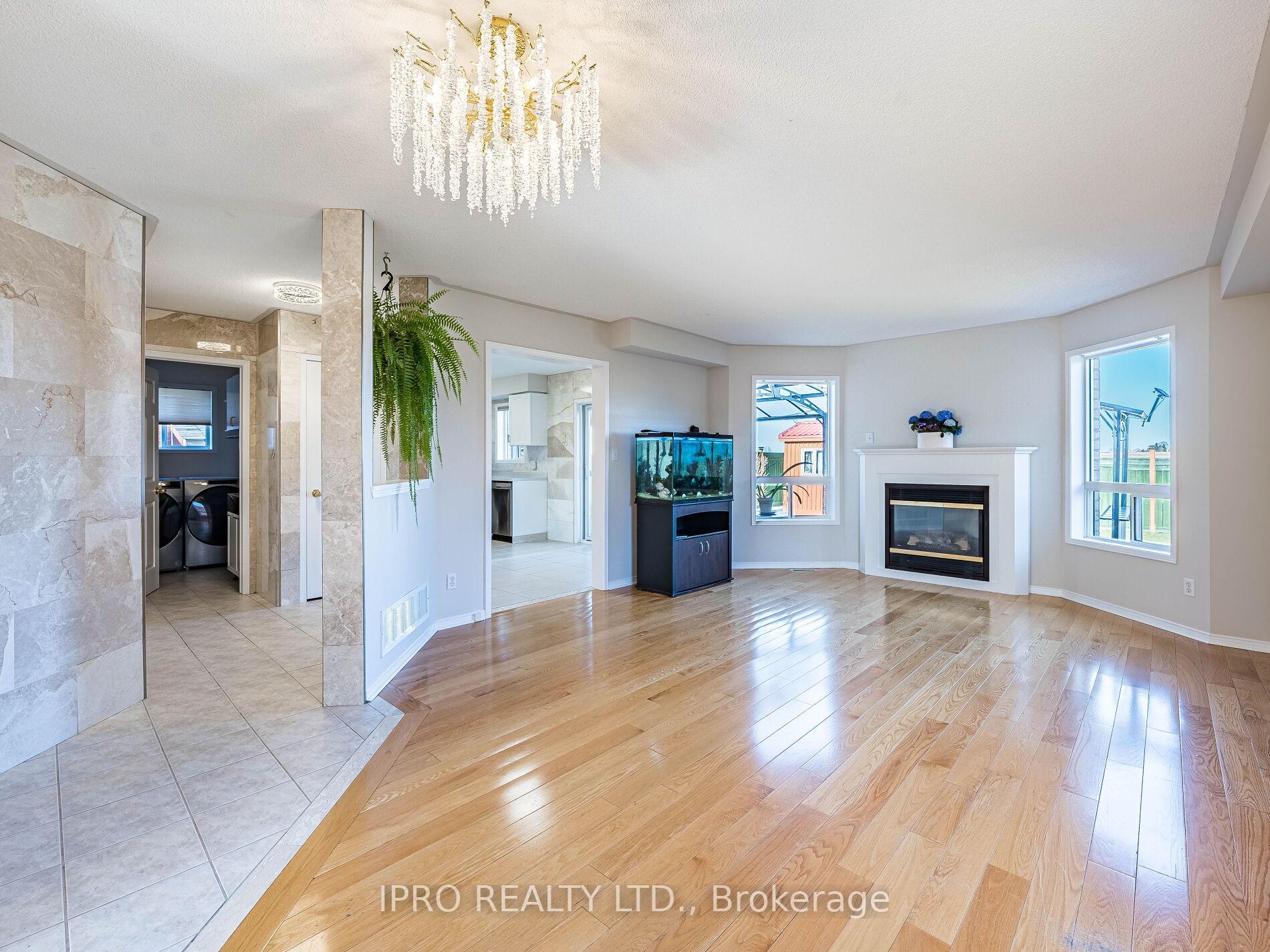 Photo 7 of 5 Reynolds Avenue, New Tecumseth, Beeton — HOMEH