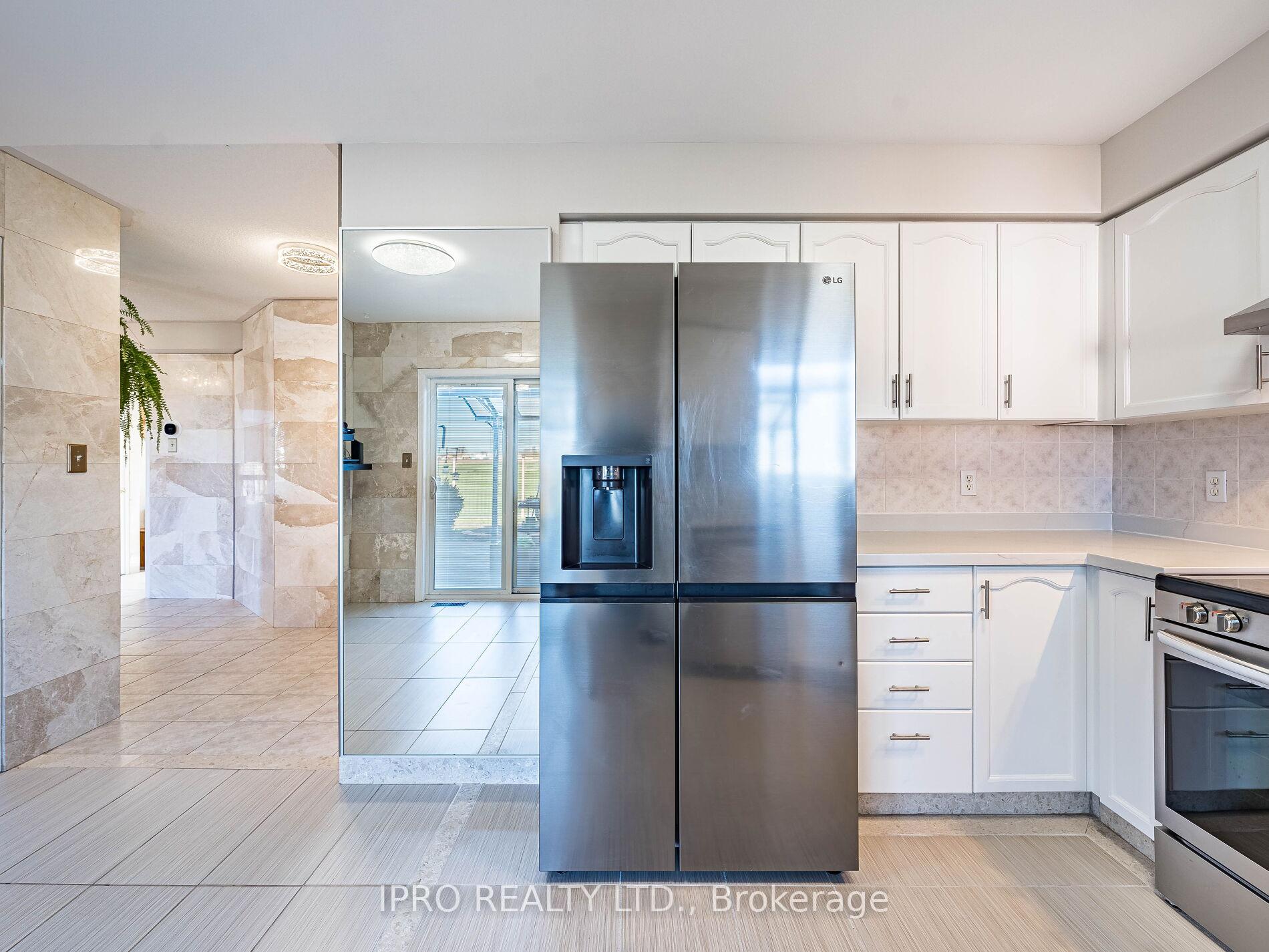 Photo 12 of 5 Reynolds Avenue, New Tecumseth, Beeton — HOMEH