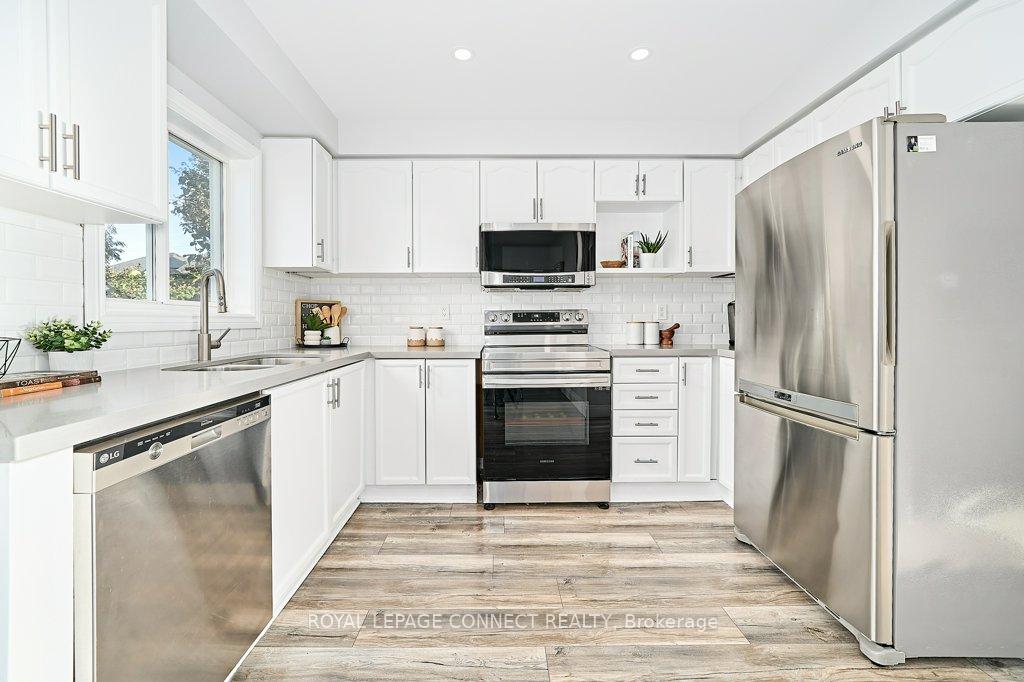 Photo 13 of 1373 Dumont Street, Oshawa, Taunton — HOMEH