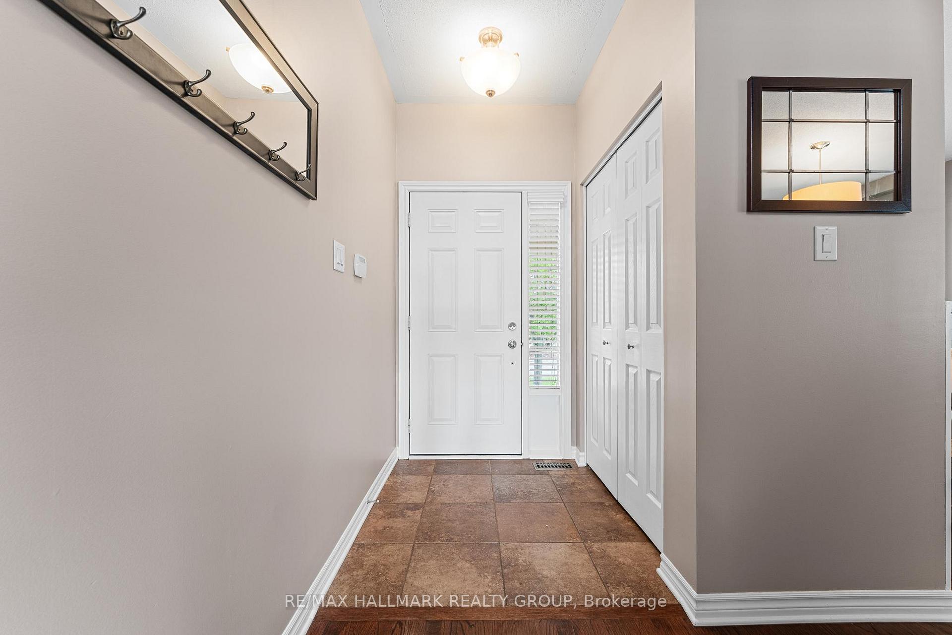 Photo 4 of 182 Felicity Crescent, Ottawa, Mer Bleue/Bradley Estates/Anderson Park — HOMEH