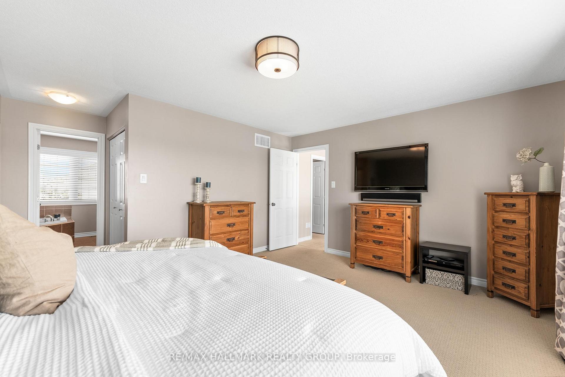 Photo 25 of 182 Felicity Crescent, Ottawa, Mer Bleue/Bradley Estates/Anderson Park — HOMEH