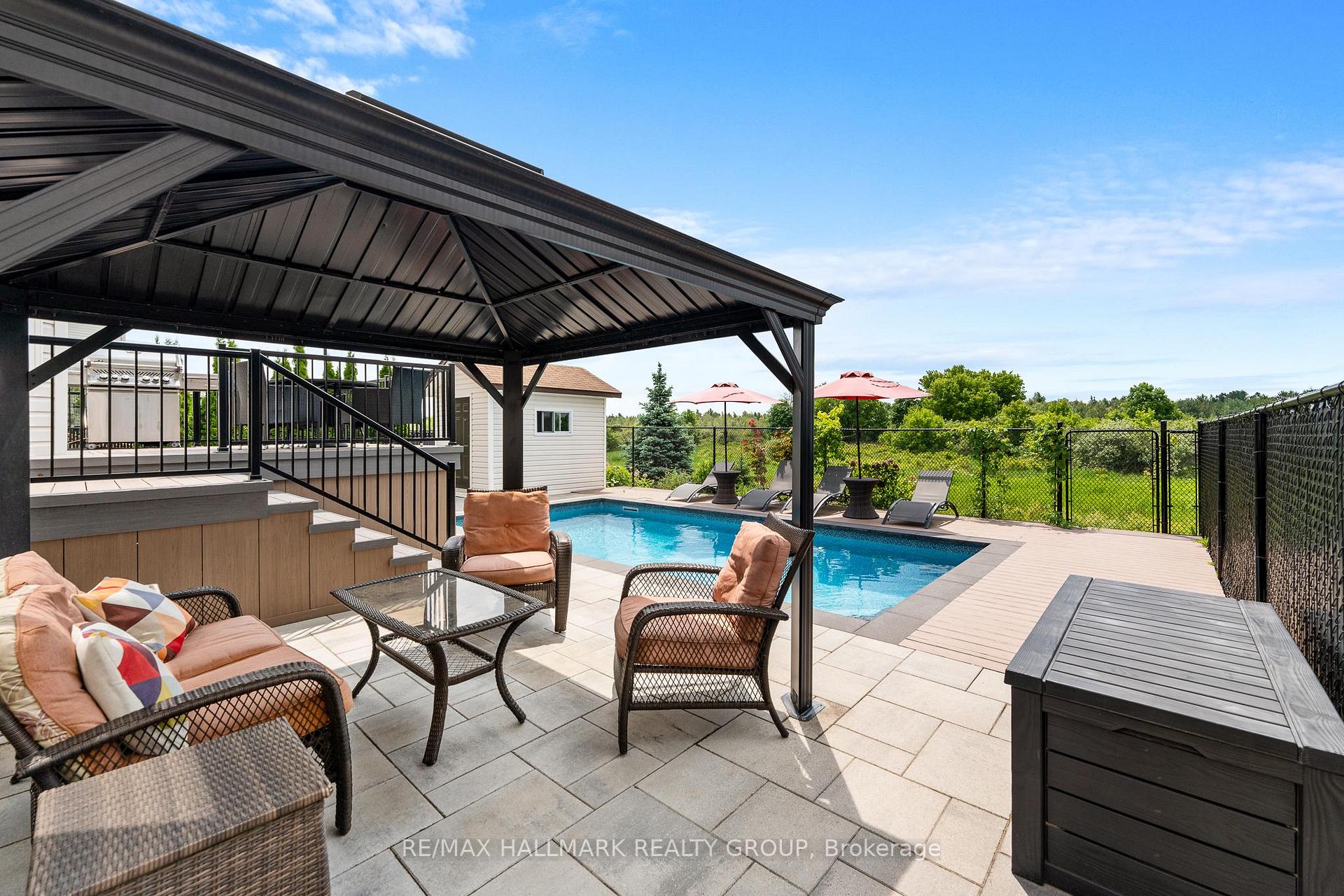 Photo 42 of 182 Felicity Crescent, Ottawa, Mer Bleue/Bradley Estates/Anderson Park — HOMEH