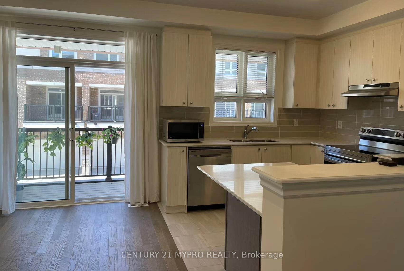 Photo 4 of 80 Chicago Lane, Markham, Wismer — HOMEH