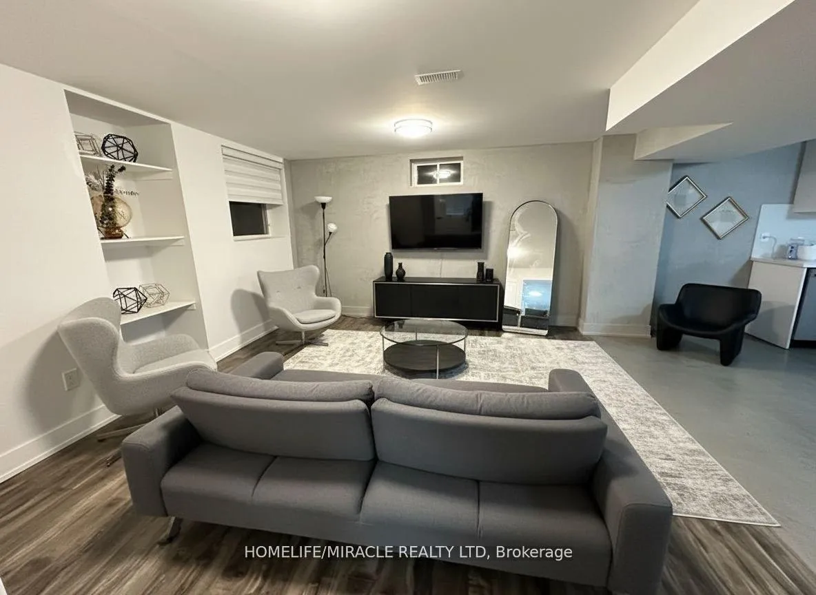Photo 2 of Unit Basement, 964 Wrenwood Drive, Oshawa, Taunton — HOMEH