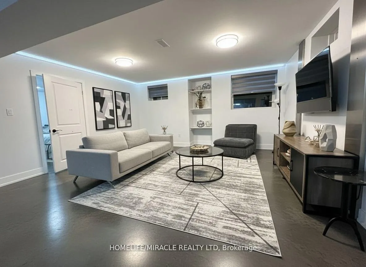 Photo 4 of Unit Basement, 964 Wrenwood Drive, Oshawa, Taunton — HOMEH