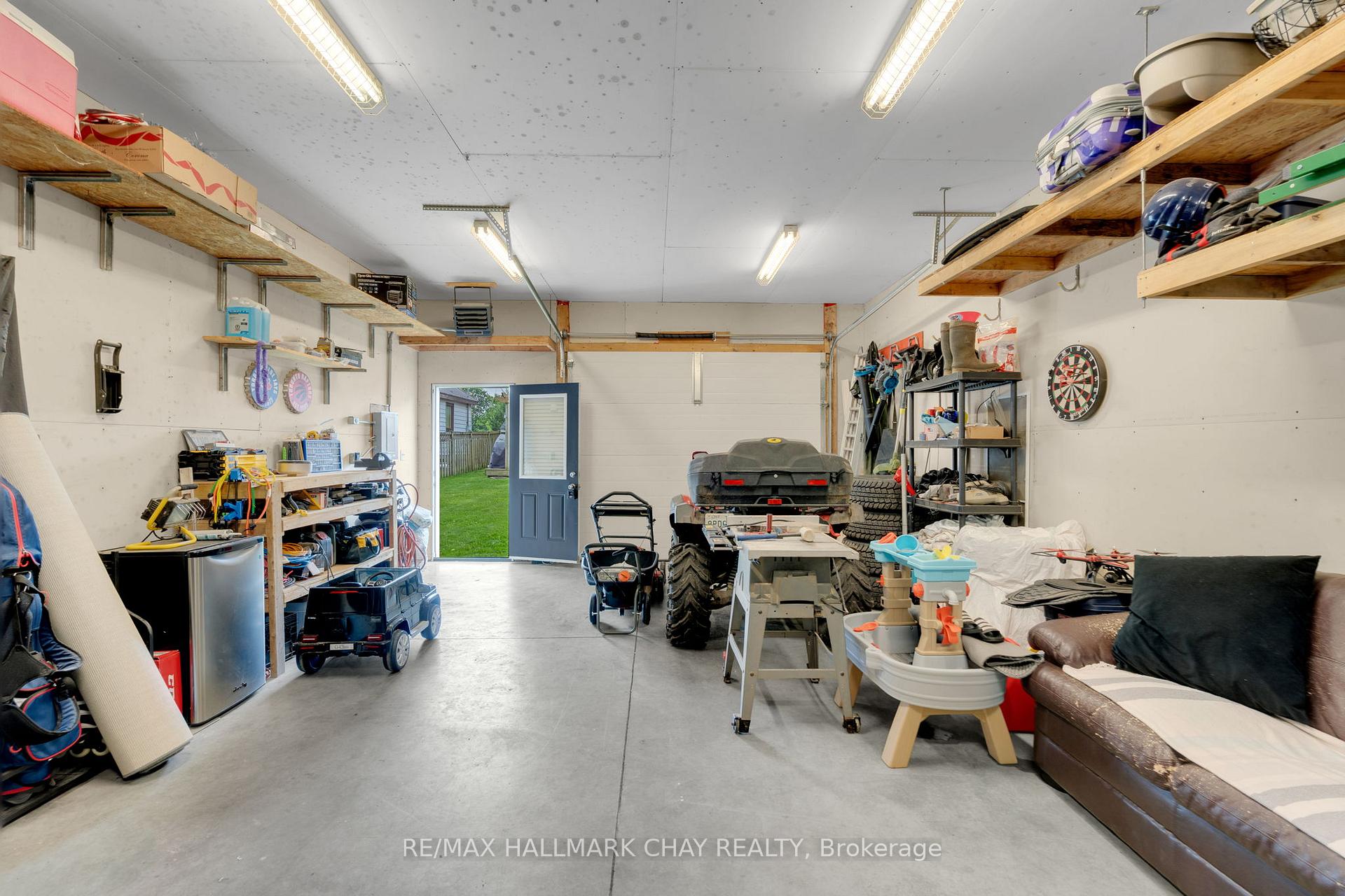 Photo 32 of 208 Elmer Park, Orillia — HOMEH