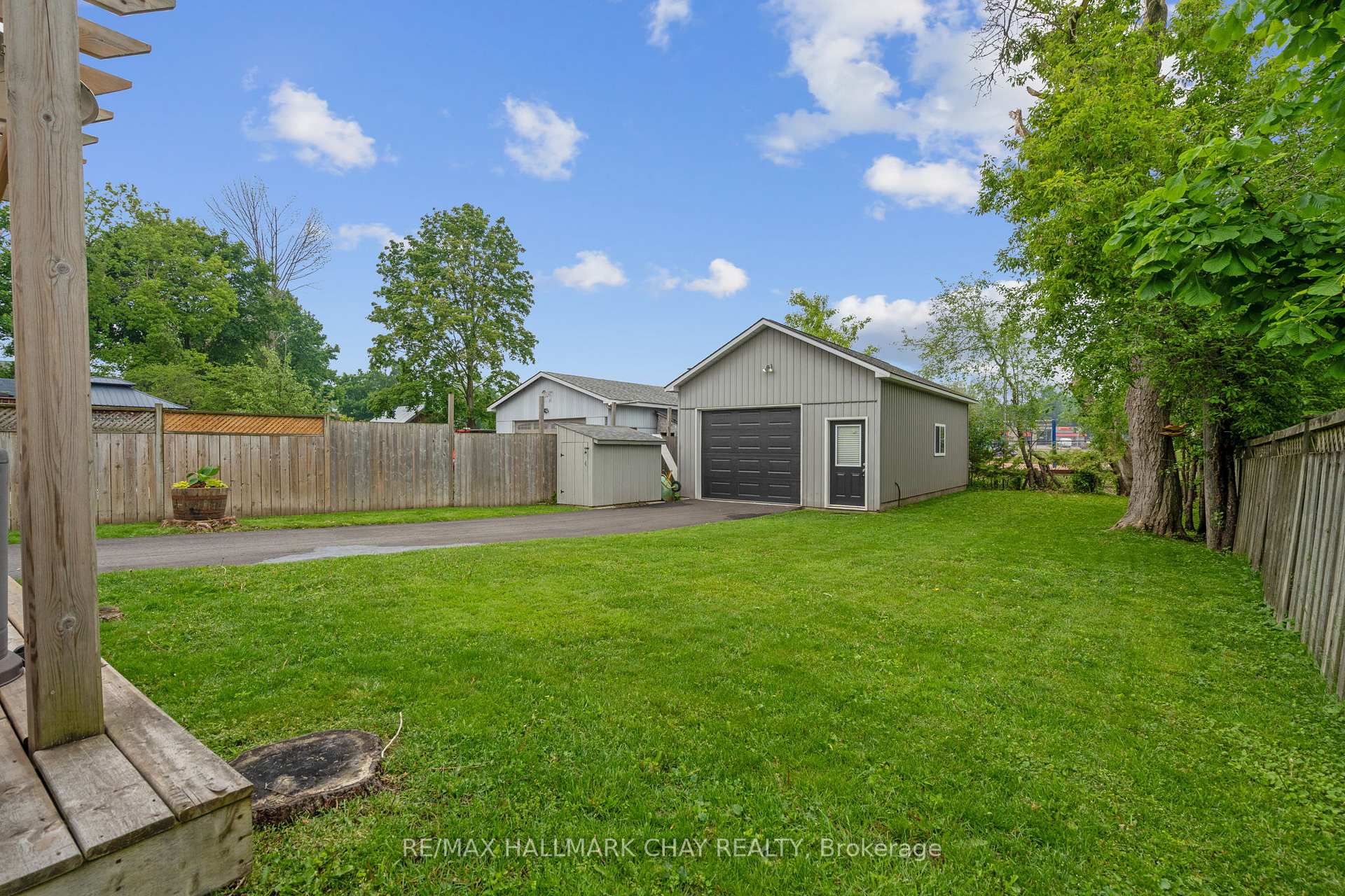 Photo 36 of 208 Elmer Park, Orillia — HOMEH