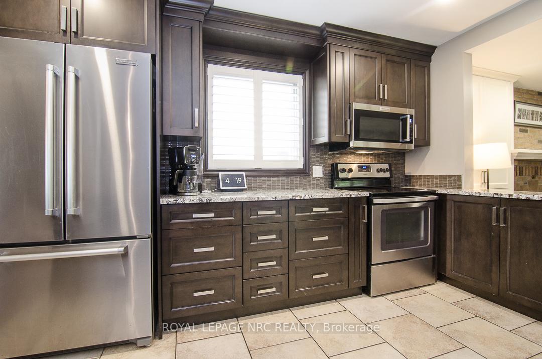 Photo 9 of 46 Millbridge Crescent, Pelham, Fonthill — HOMEH