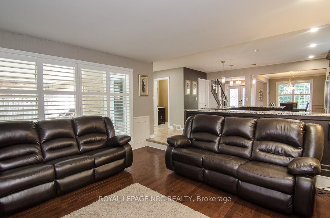 Photo 10 of 46 Millbridge Crescent, Pelham, Fonthill — HOMEH