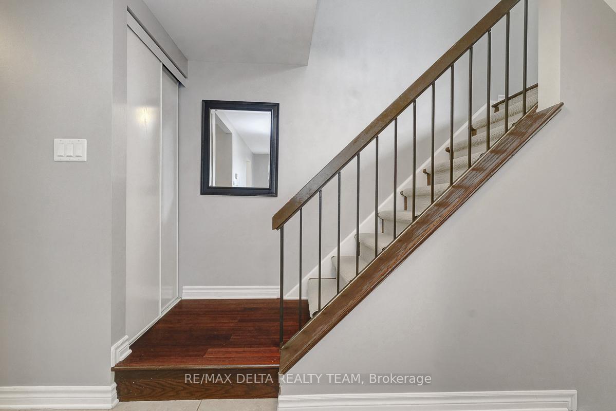 Photo 6 of 337 Bonair Drive, Ottawa, Queenswood Heights South — HOMEH