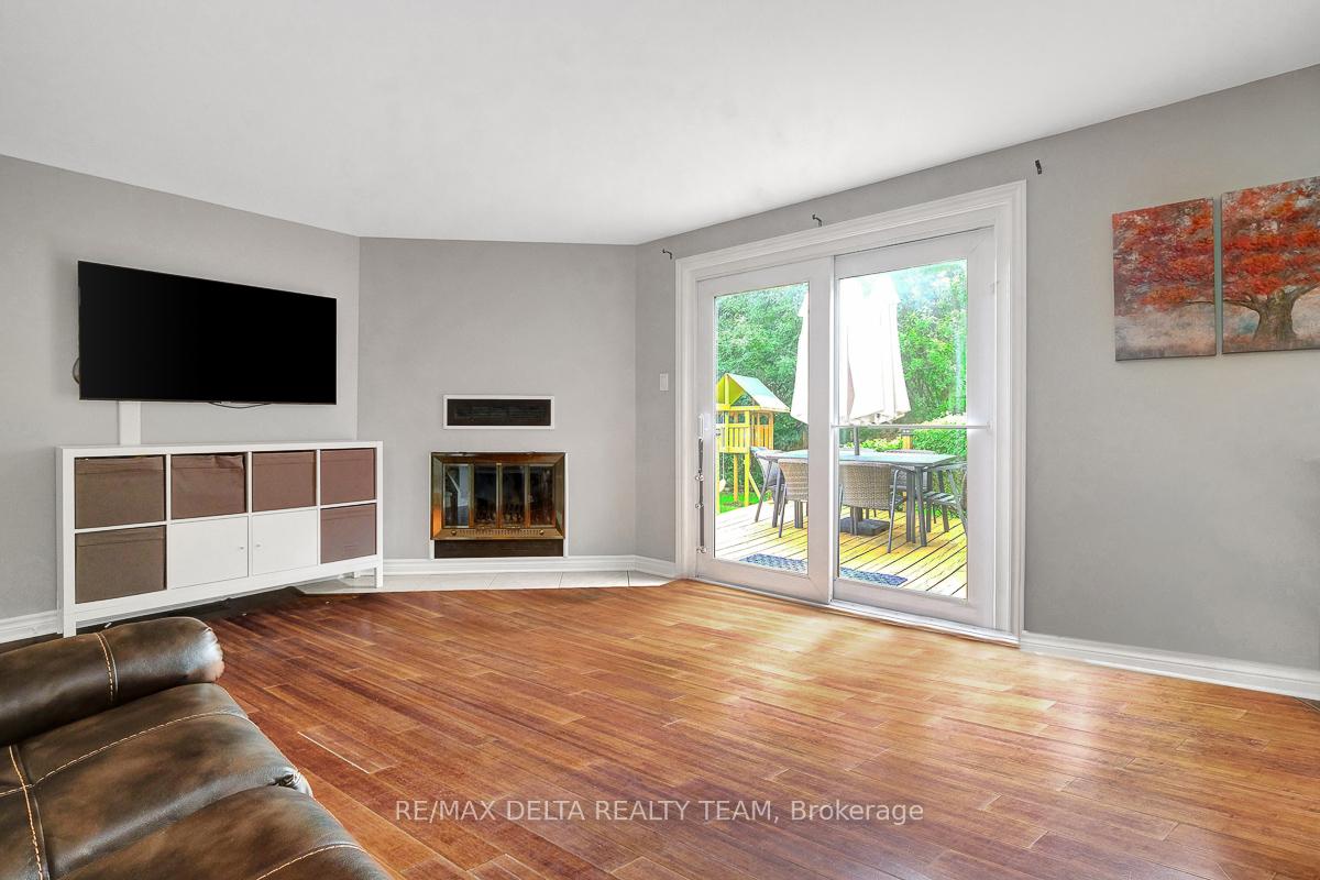 Photo 8 of 337 Bonair Drive, Ottawa, Queenswood Heights South — HOMEH