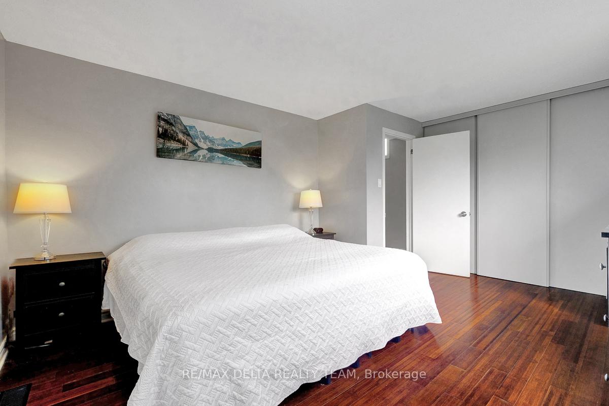 Photo 18 of 337 Bonair Drive, Ottawa, Queenswood Heights South — HOMEH