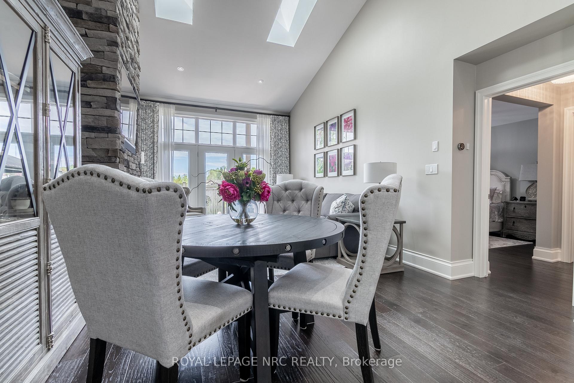 Photo 12 of 4 Kline Crescent, Pelham, Fonthill — HOMEH