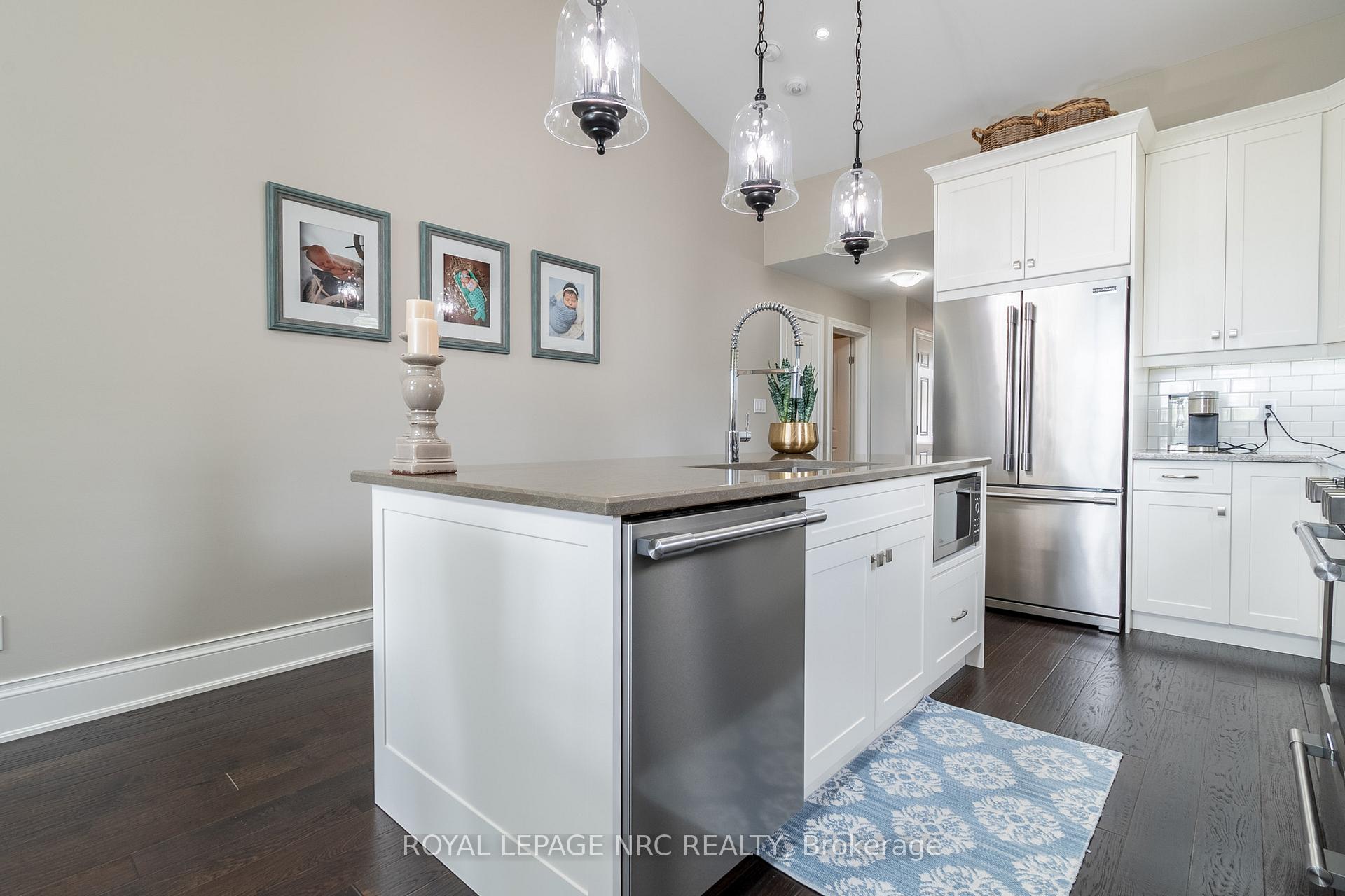 Photo 13 of 4 Kline Crescent, Pelham, Fonthill — HOMEH
