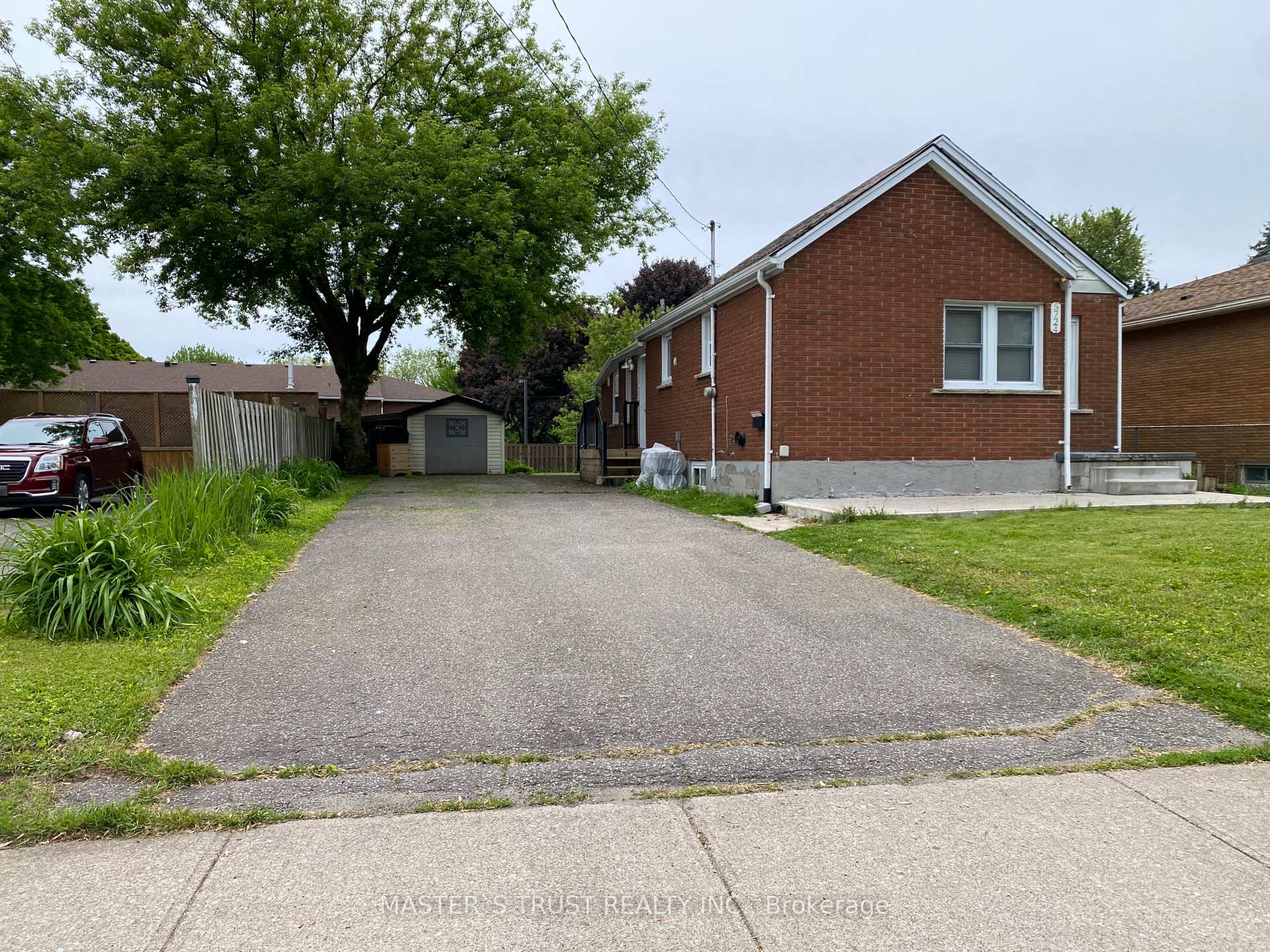 Front of 5724 Arthur Street