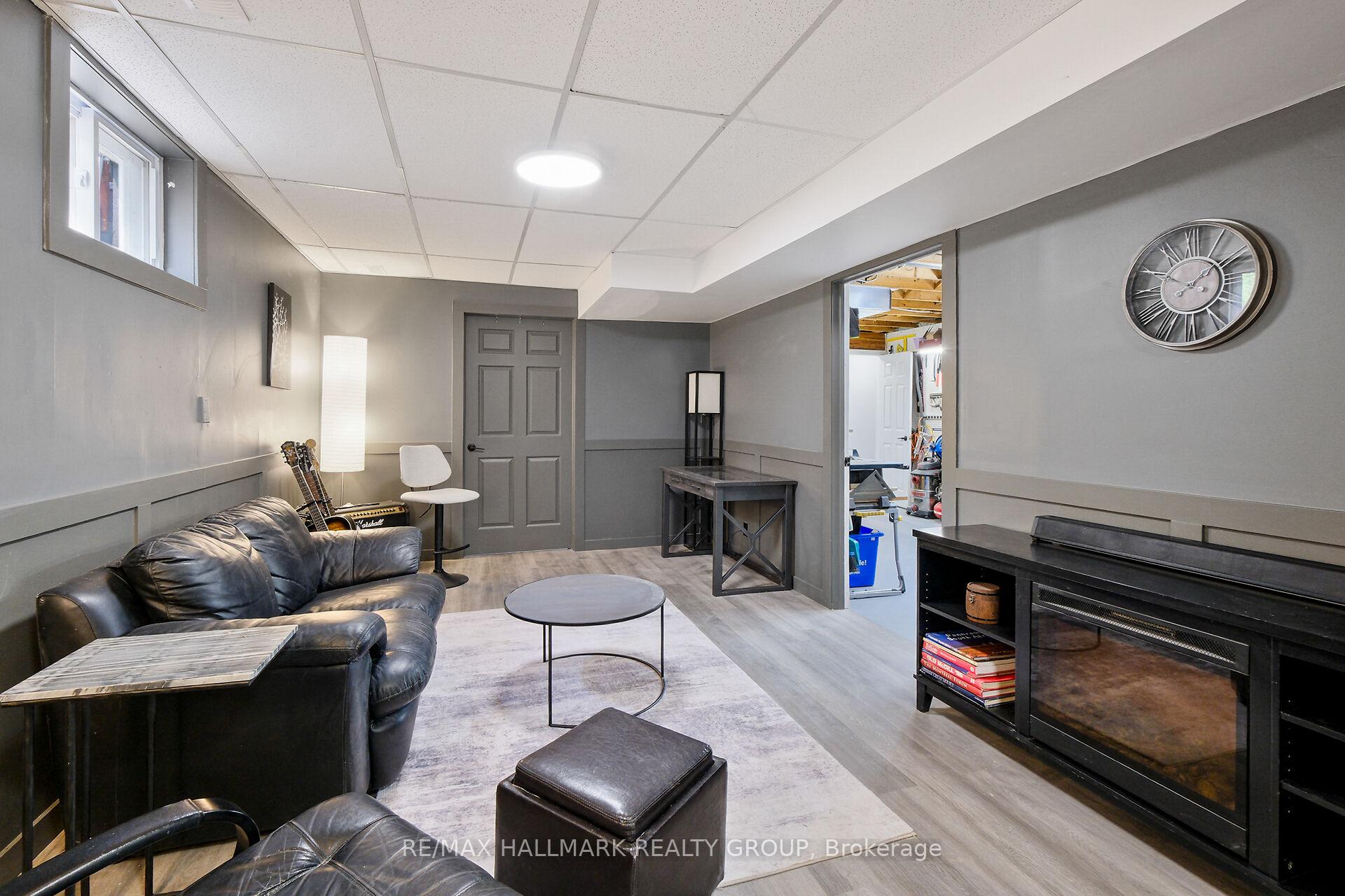 Photo 33 of 1430 Royal Maple Drive, Ottawa, Cumberland Ridge — HOMEH