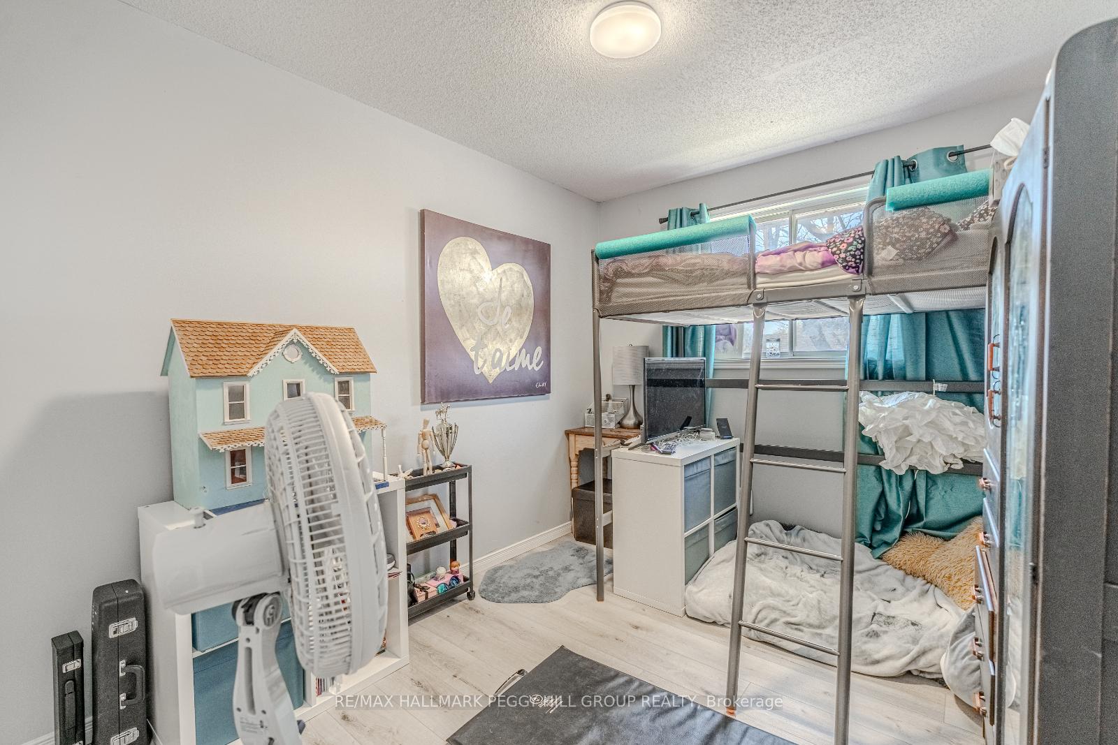 Photo 8 of 19 Korlea Crescent, Orillia — HOMEH
